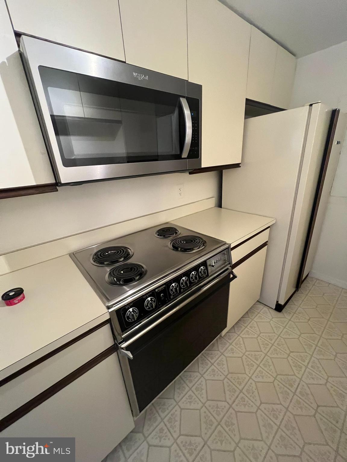 1530 Key Boulevard, Unit 510 Arlington, VA 22209 - Photo 9 of 25