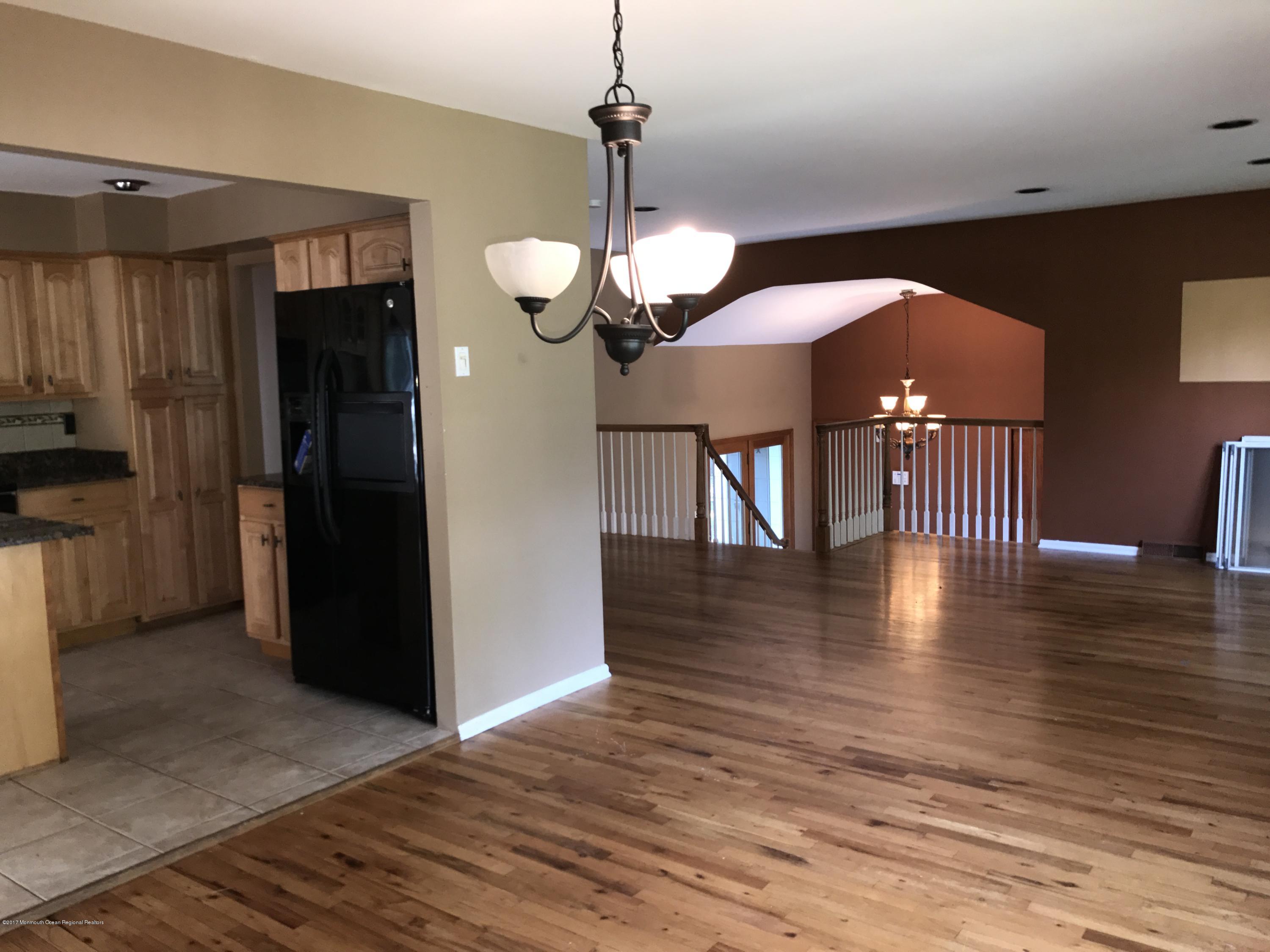 2 Becket Road Manalapan, NJ 07726 - Photo 11 of 19 IMG_3076
