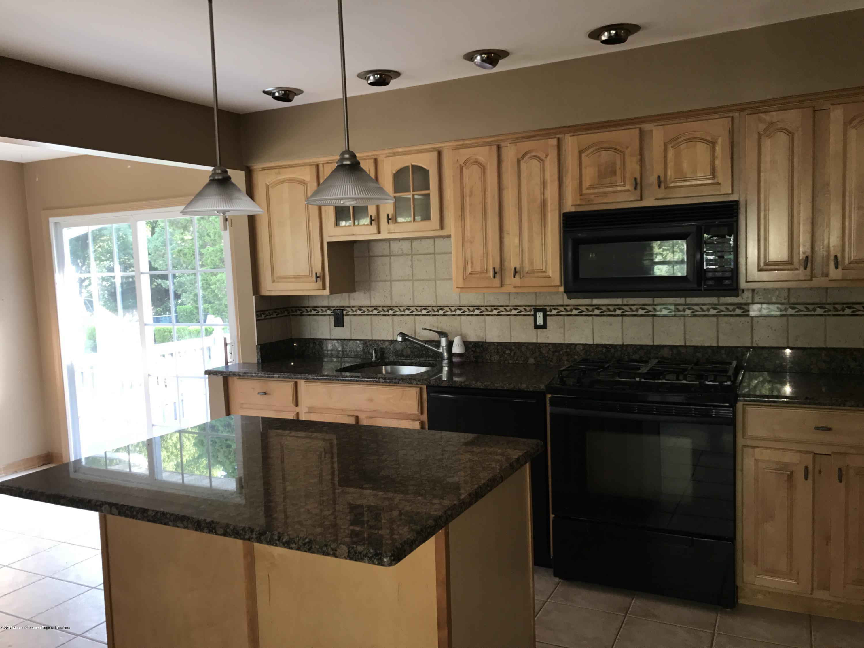 2 Becket Road Manalapan, NJ 07726 - Photo 12 of 19 IMG_3077