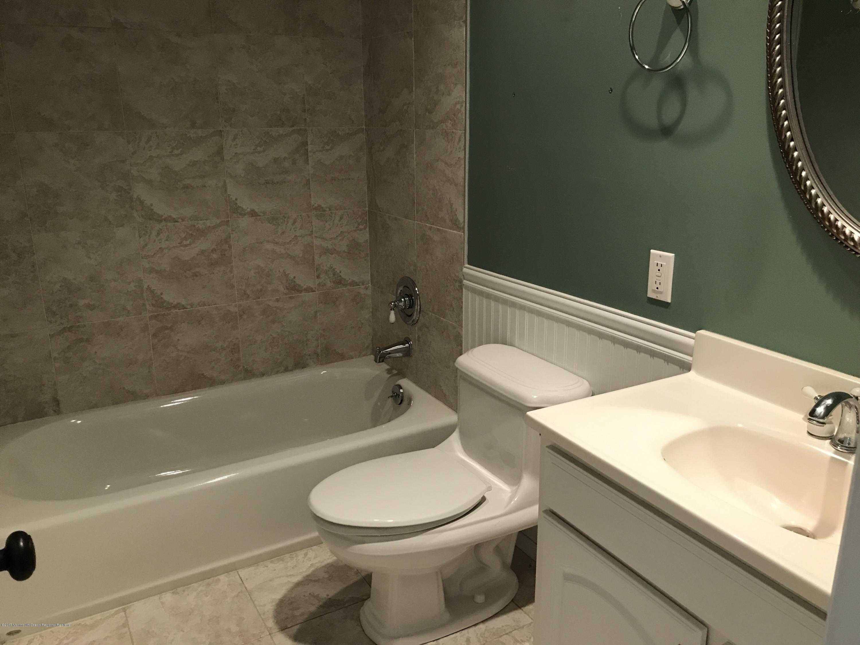 2 Becket Road Manalapan, NJ 07726 - Photo 14 of 19 IMG_3087