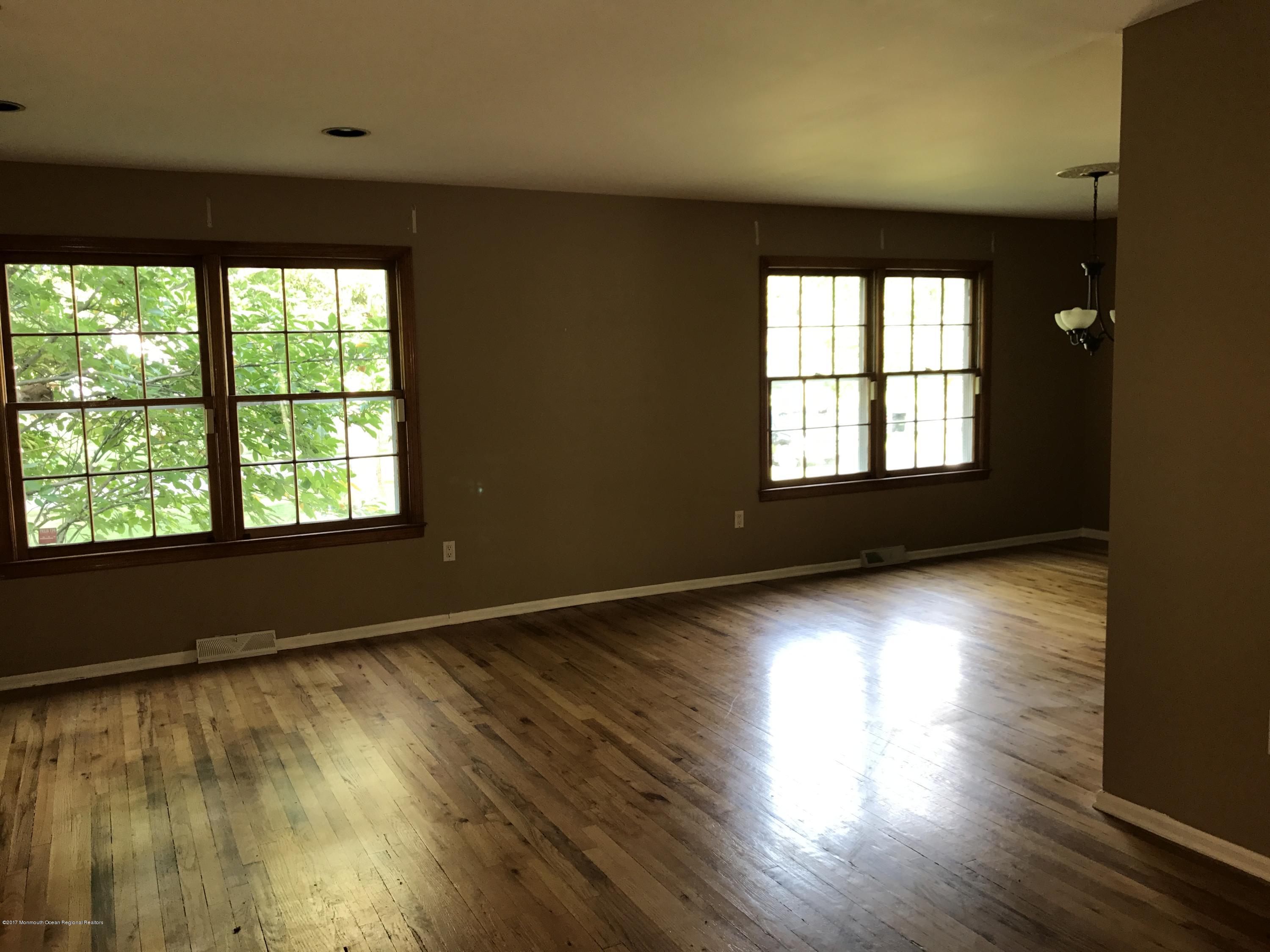 2 Becket Road Manalapan, NJ 07726 - Photo 10 of 19 IMG_3075