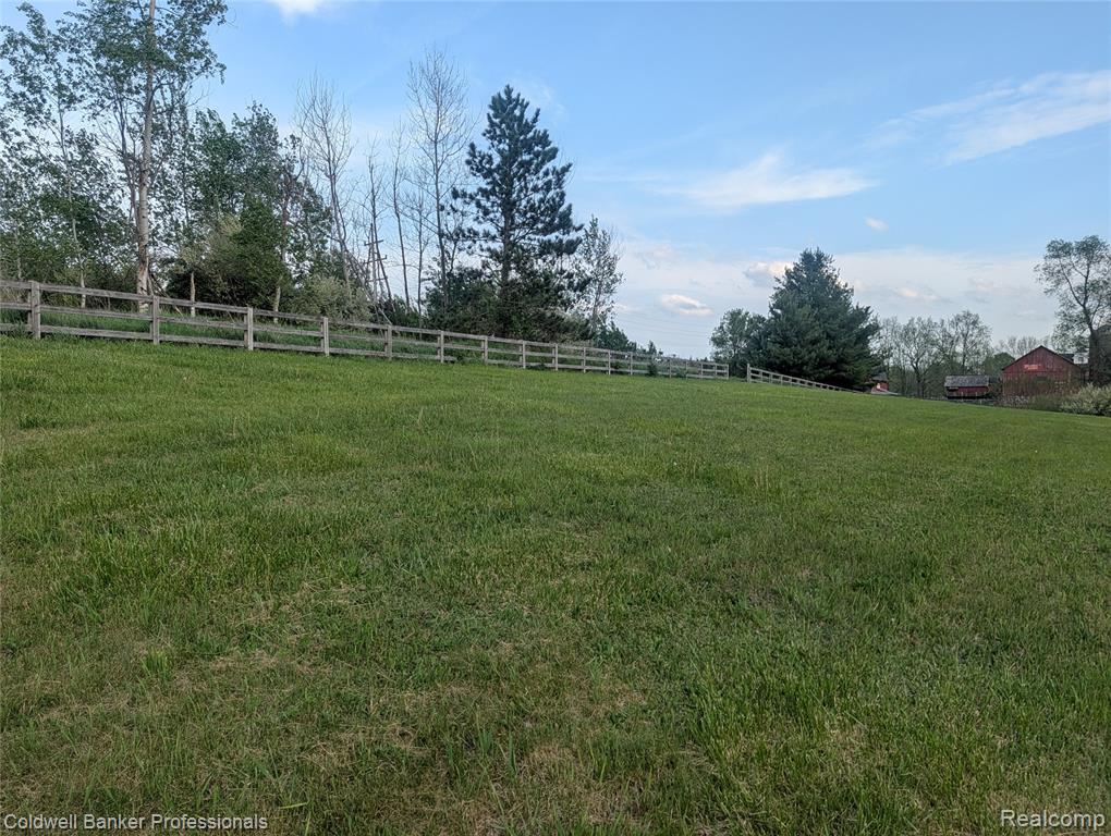 -n Lapeer R North Lapeer R N Lapeer Rd Branch North Branch, MI 48461 - Photo 1 of 8