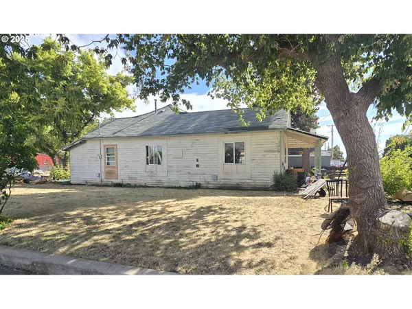 $140,000 | 1503 R Avenue, La Grande, OR 97850