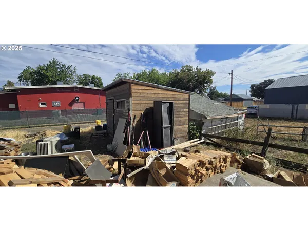 $140,000 | 1503 R Avenue, La Grande, OR 97850