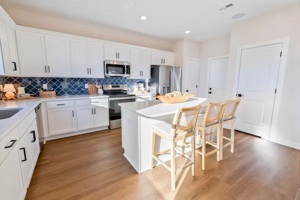 $379,990 | 317 Black Bear Dr Mount, Mount Pleasant, TN 38474