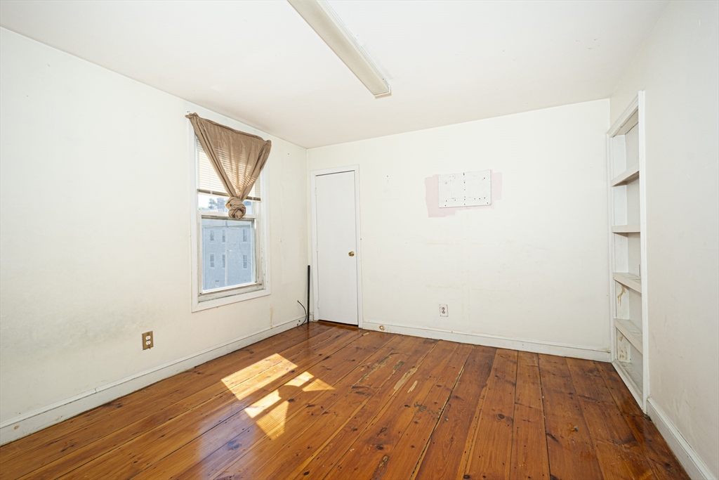 2 Kosta Street Worcester, MA 01607 - Photo 16 of 20