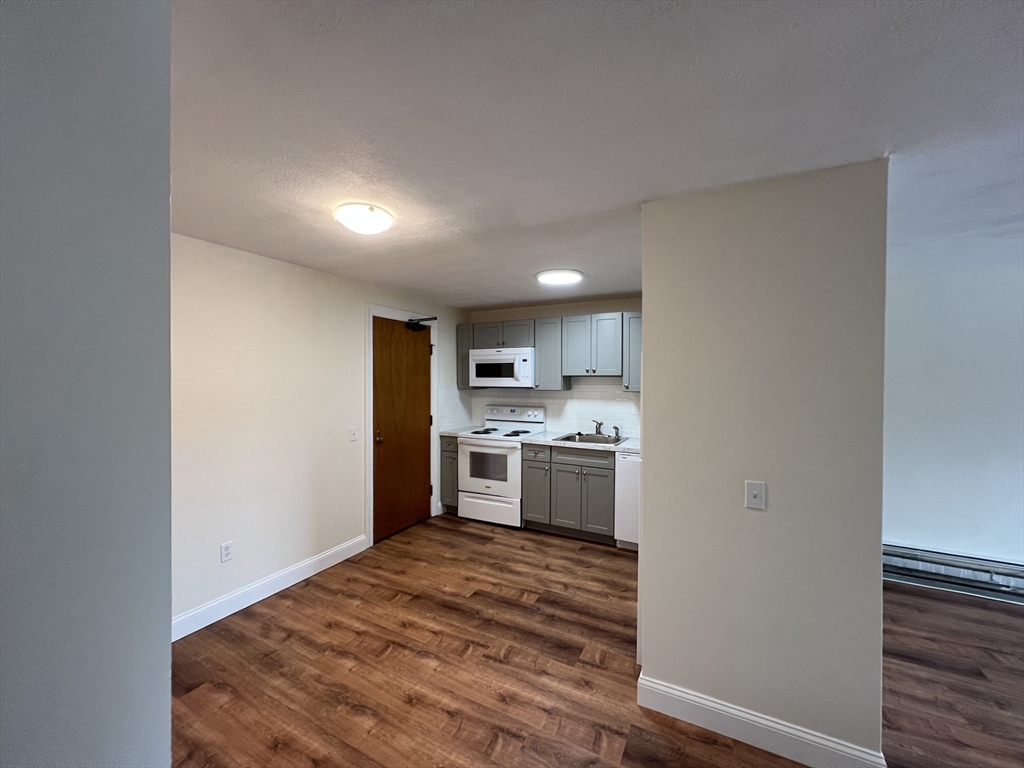 19 Davis Road, Unit A4 Acton, MA 01720 - Photo 4 of 8 Gallery Image 4