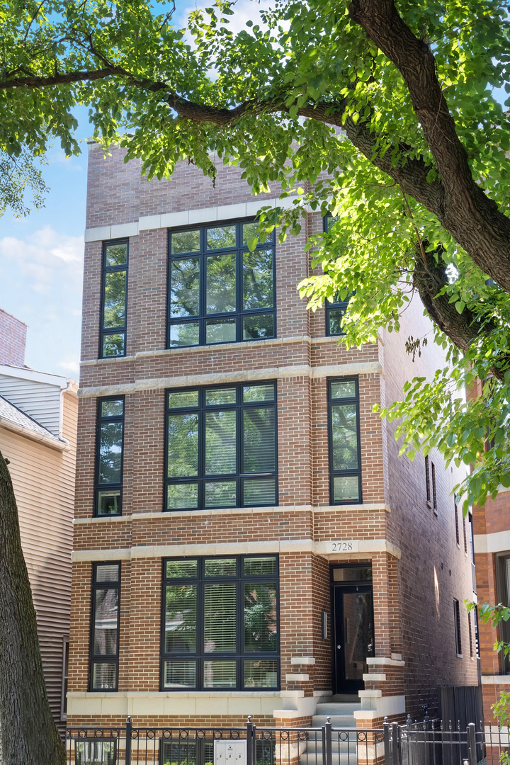 2728 North Wayne Avenue, Unit 1 Chicago, IL 60614 - Photo 1 of 30