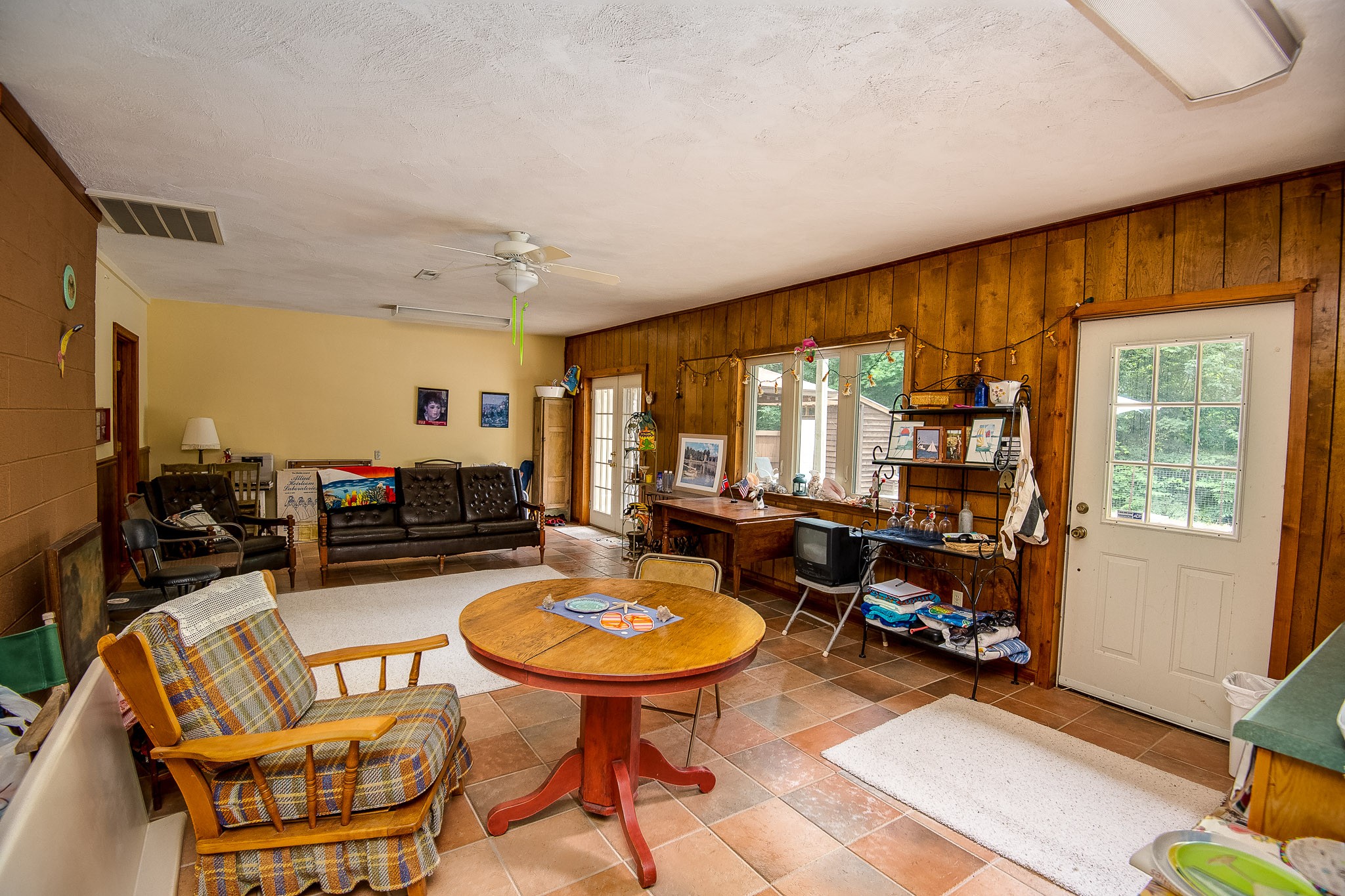 2645 Cole Ridge Road Beechgrove, TN 37018 - Photo 36 of 50 a living room with furniture a rug and a large window
