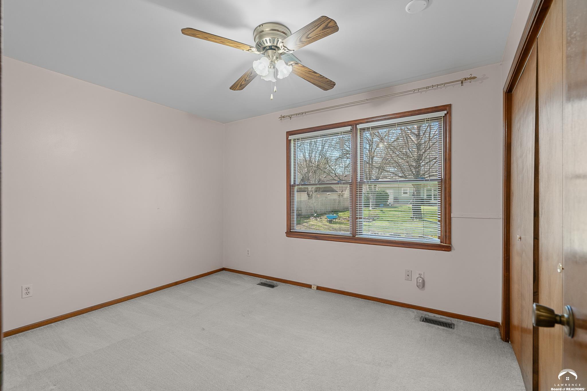 321 Cattleman Trail Lawrence, KS 66049 - Photo 13 of 35