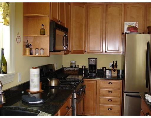 50 Oak Ridge Road Wiscasset, ME 04578 - Photo 4 of 13 Kitchen.