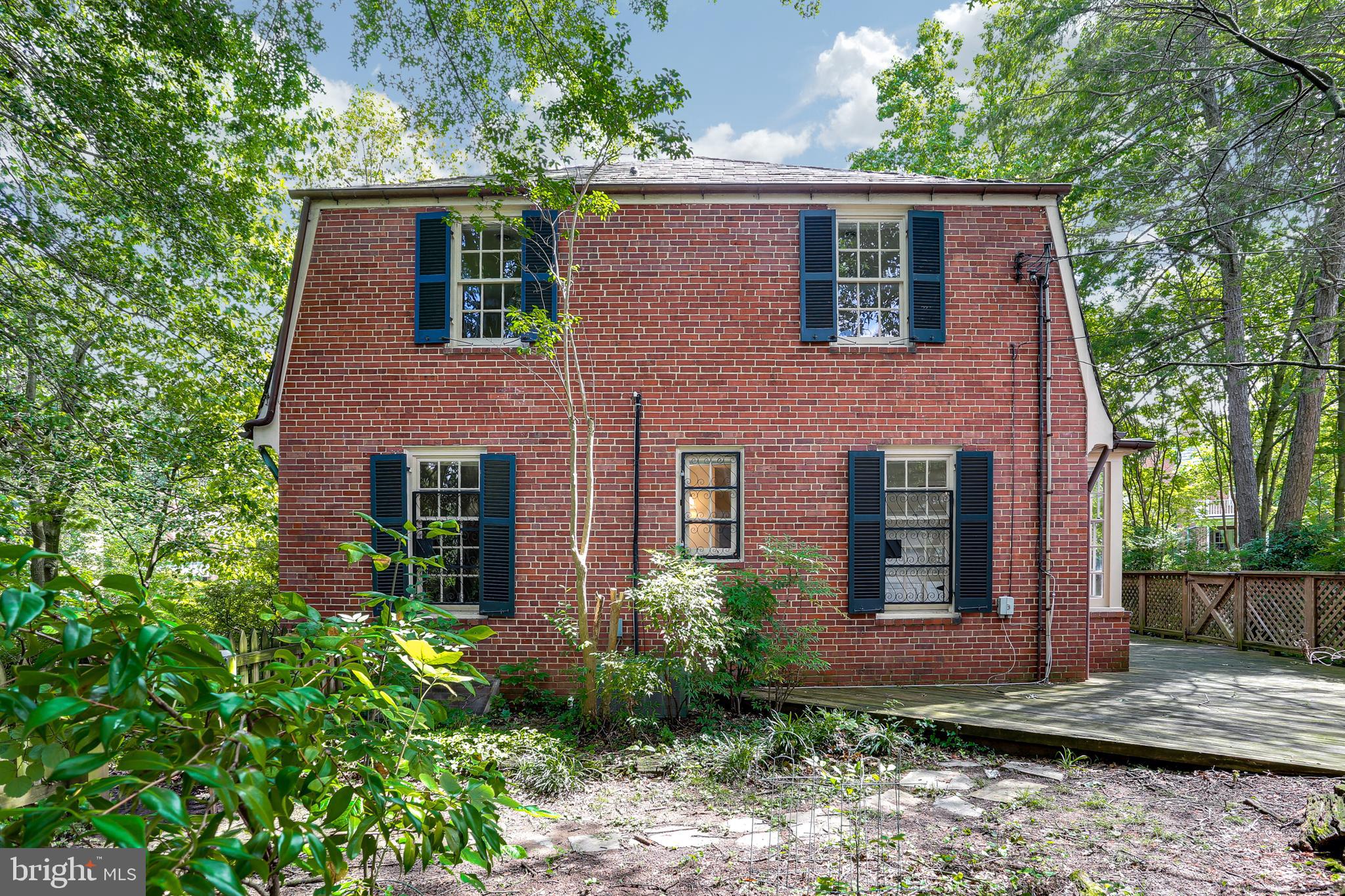 319 Suffolk Road Baltimore, MD 21218 - Photo 2 of 31 Gallery Image 2
