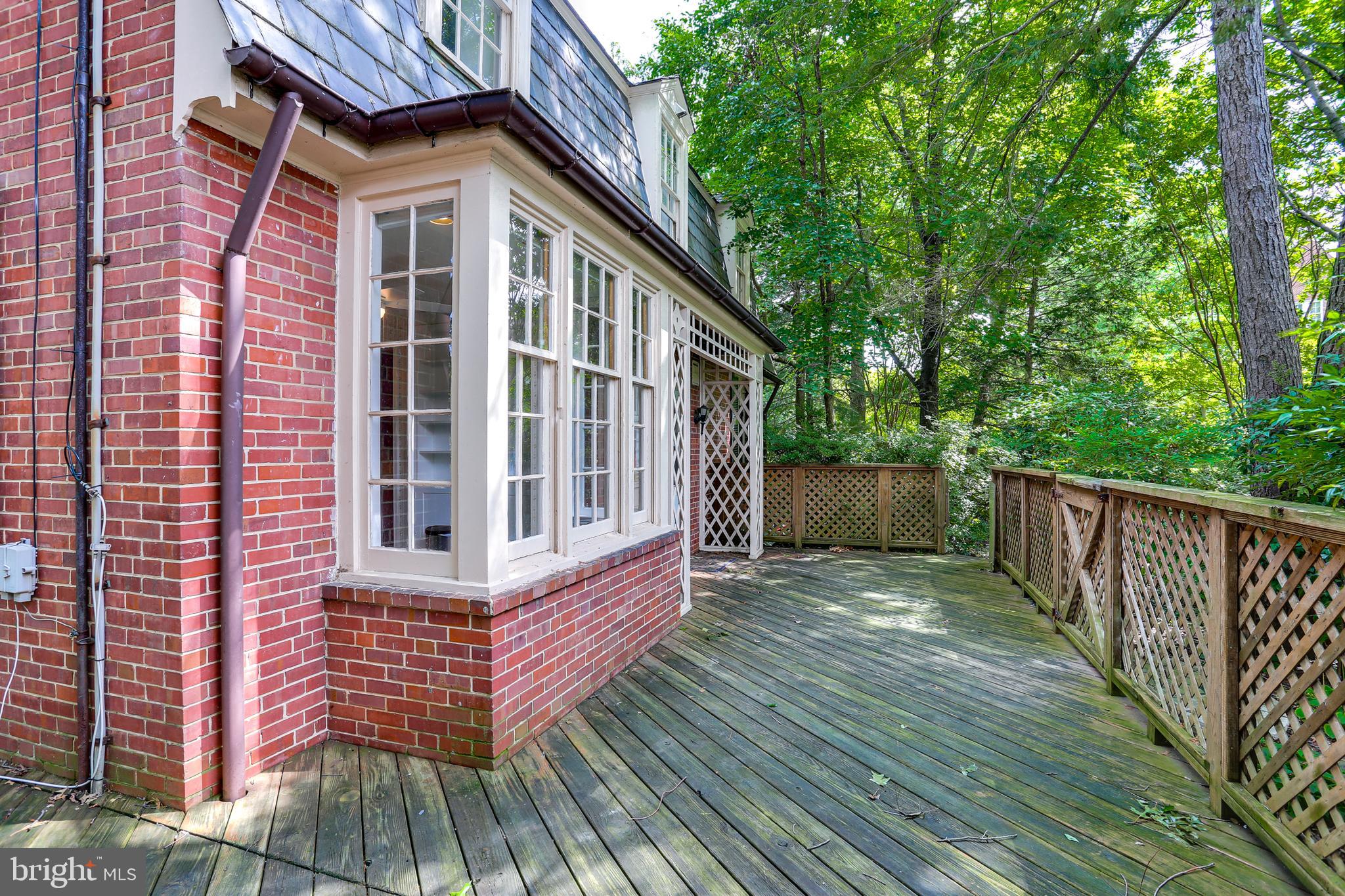 319 Suffolk Road Baltimore, MD 21218 - Photo 4 of 31 Gallery Image 4