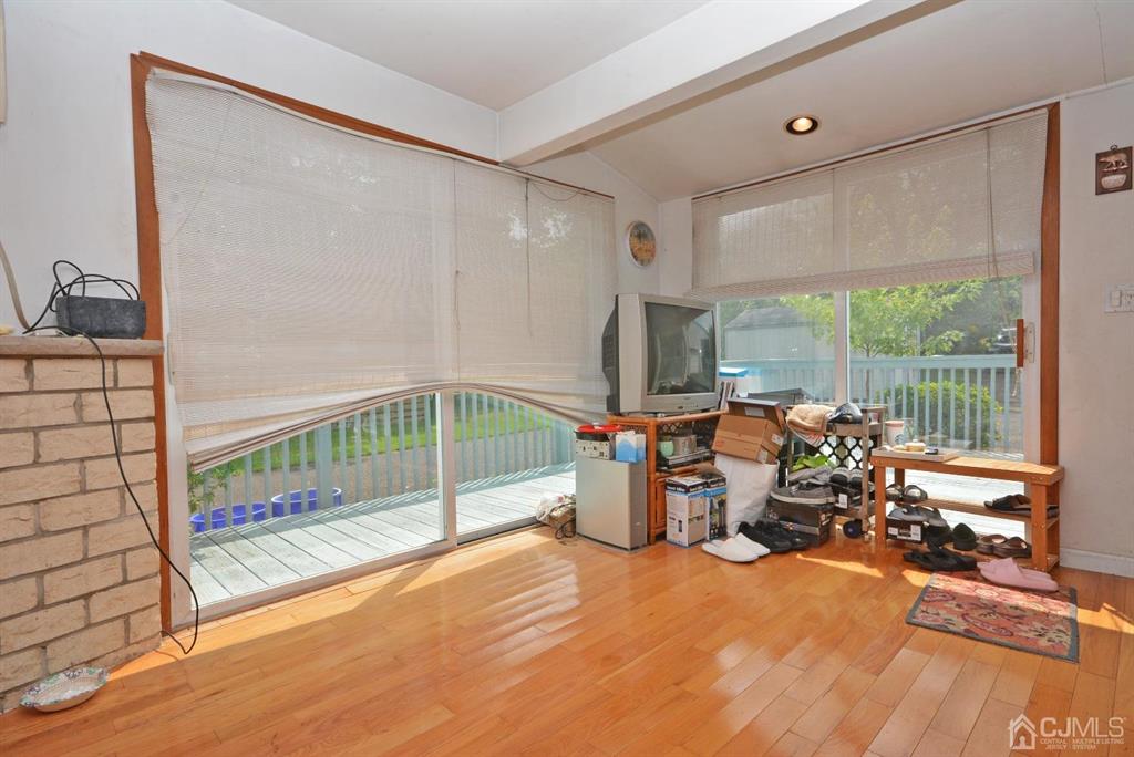 355 Metlars Lane Piscataway, NJ 08854 - Photo 25 of 29 a very nice looking room with a large window