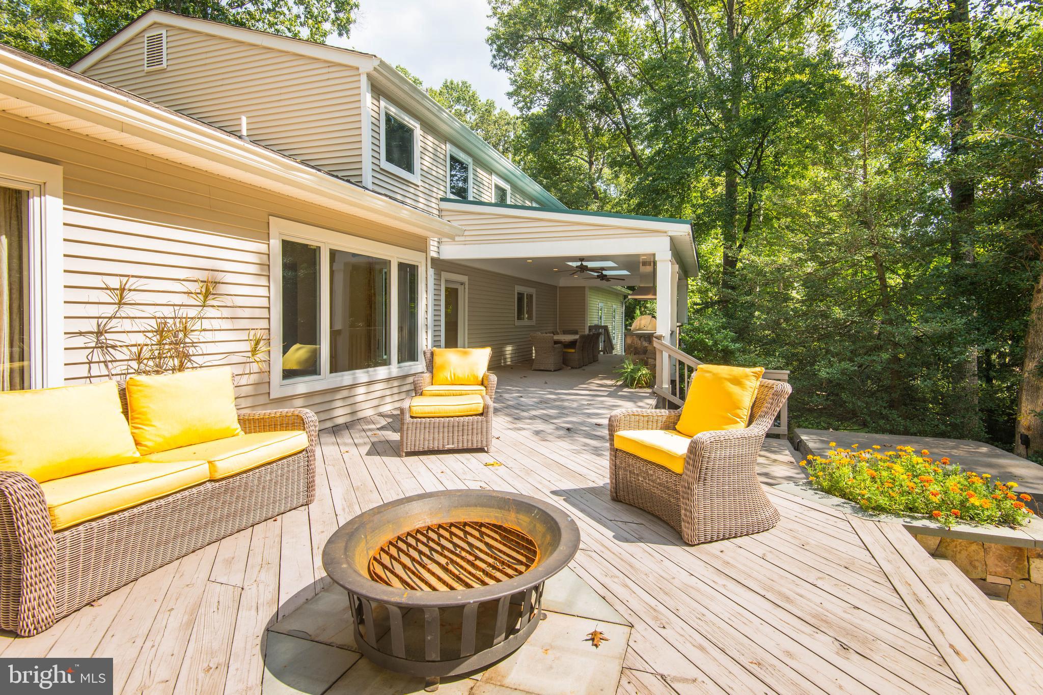 11719 Blue Smoke Trail Reston, VA 20191 - Photo 39 of 76 Gallery Image 39