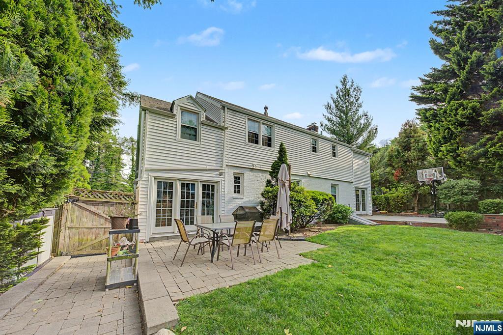 109 Windsor Road Tenafly, NJ 07670 - Photo 41 of 44