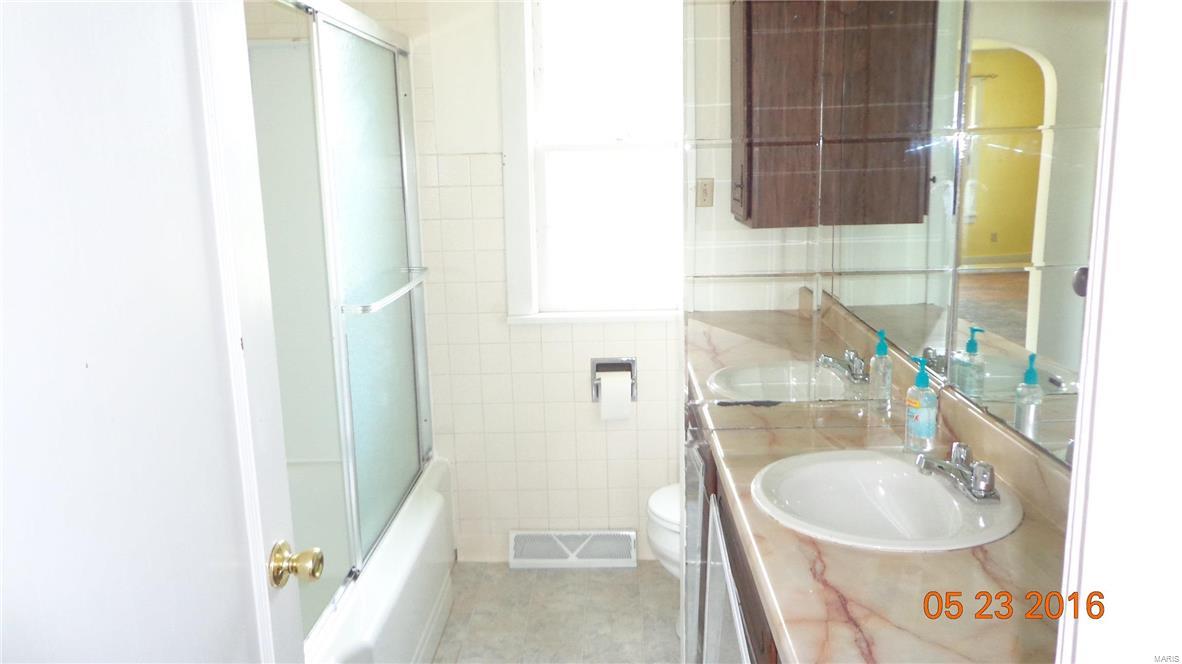 730 Cedar Street Chester, IL 62233 - Photo 8 of 11 Gallery Image 8