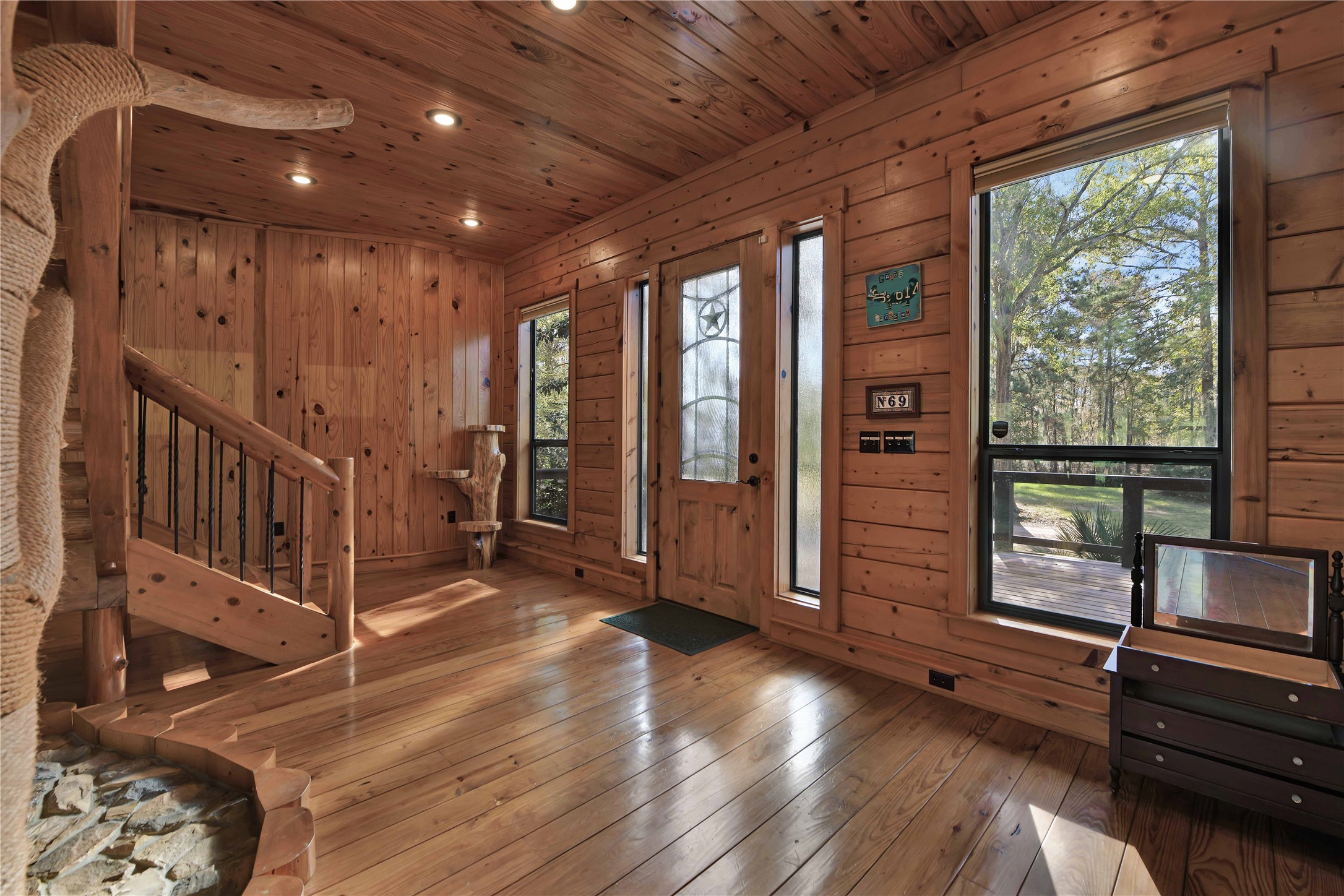 69 Artesian Avenue Cleveland, TX 77327 - Photo 6 of 43 a view of an entryway with wooden floor