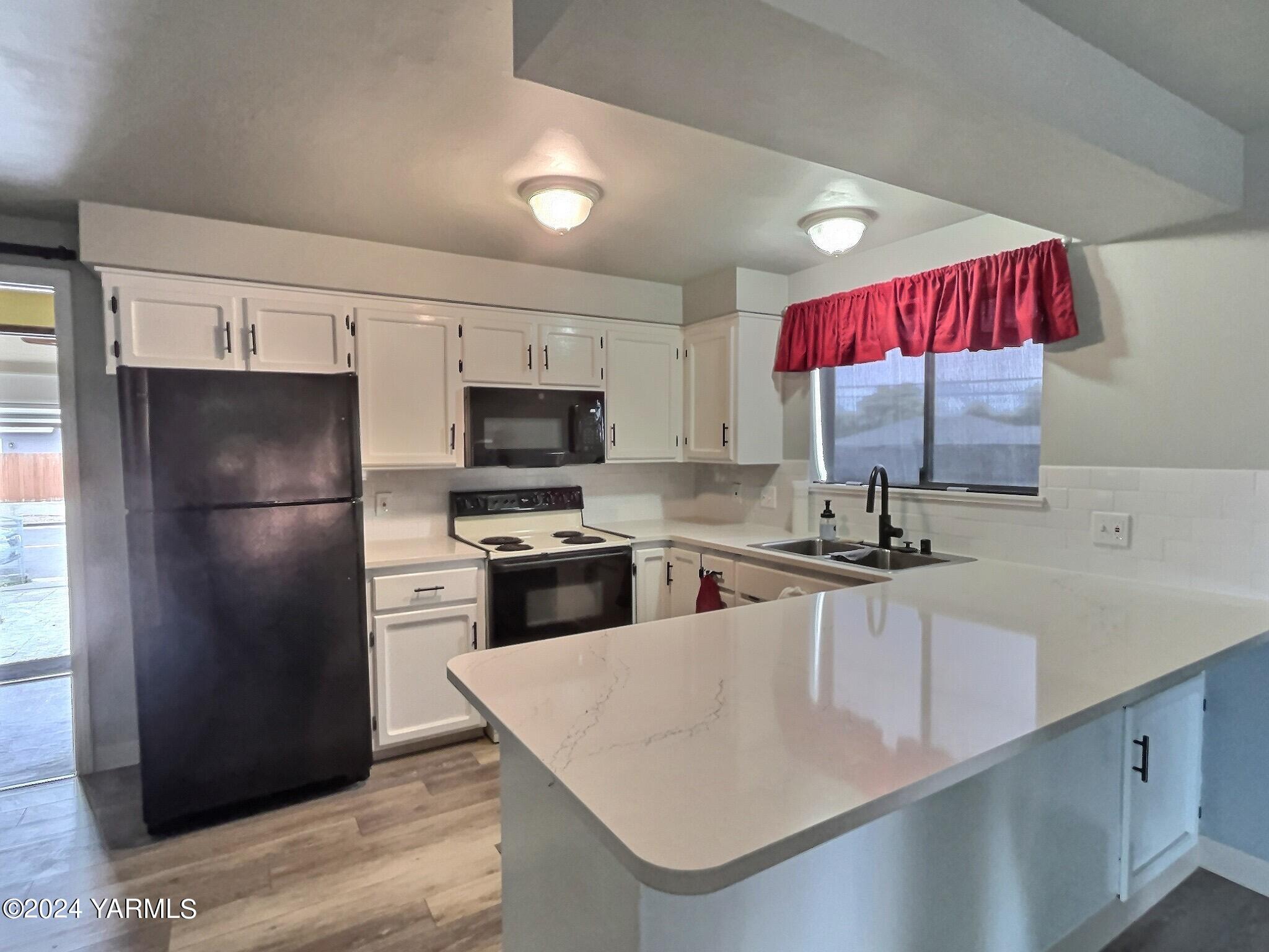 408 Wyant Way Grandview, WA 98930 - Photo 16 of 46 IMG_5667