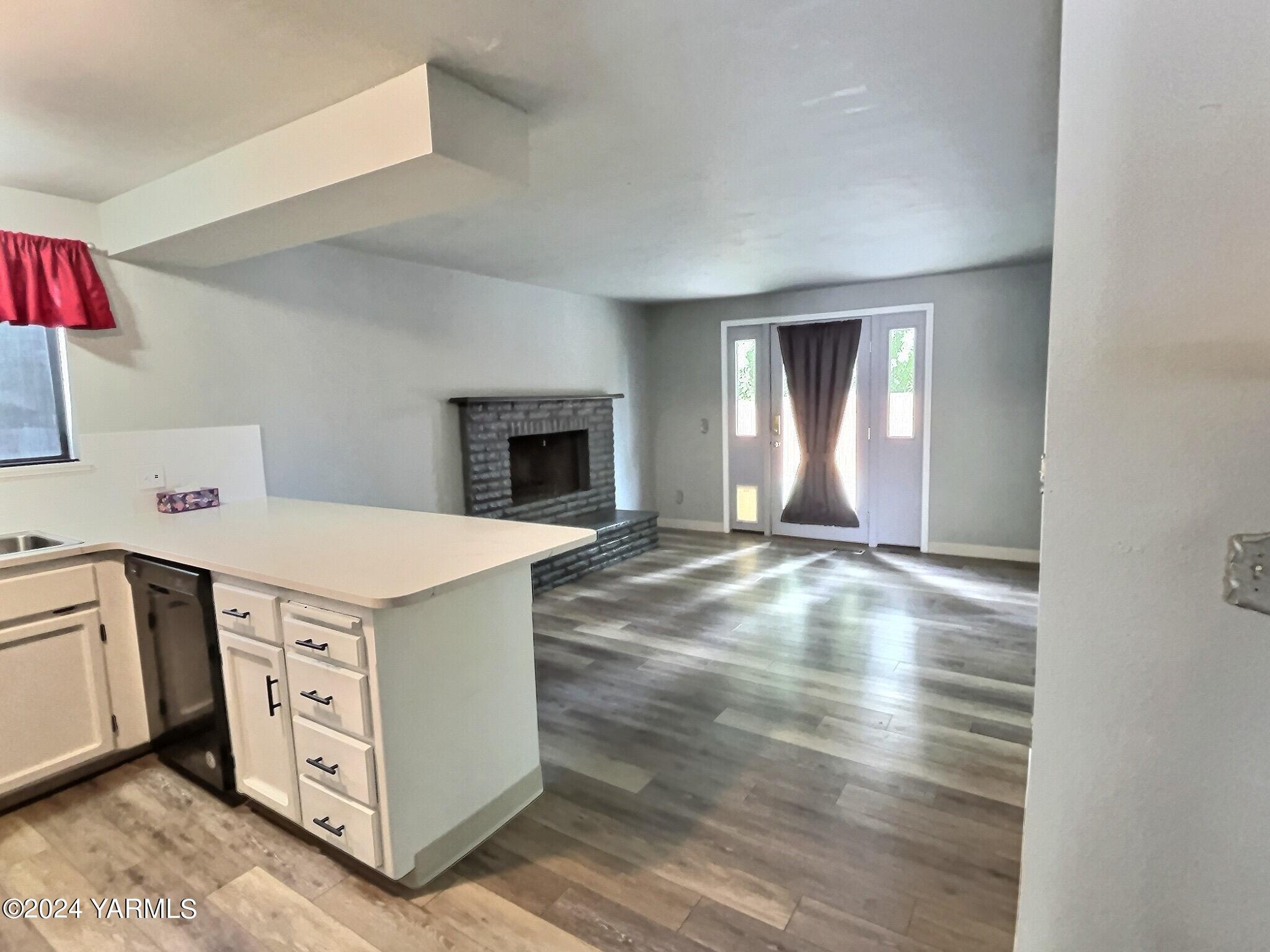 408 Wyant Way Grandview, WA 98930 - Photo 18 of 46 IMG_5672