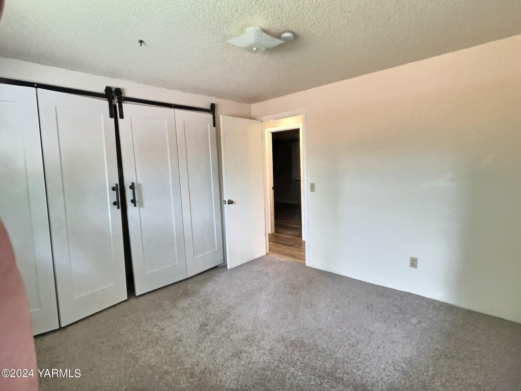 408 Wyant Way Grandview, WA 98930 - Photo 27 of 46