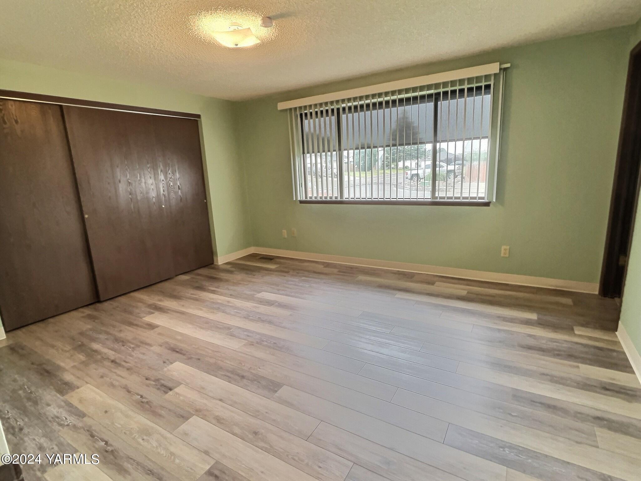 408 Wyant Way Grandview, WA 98930 - Photo 35 of 46 IMG_5654