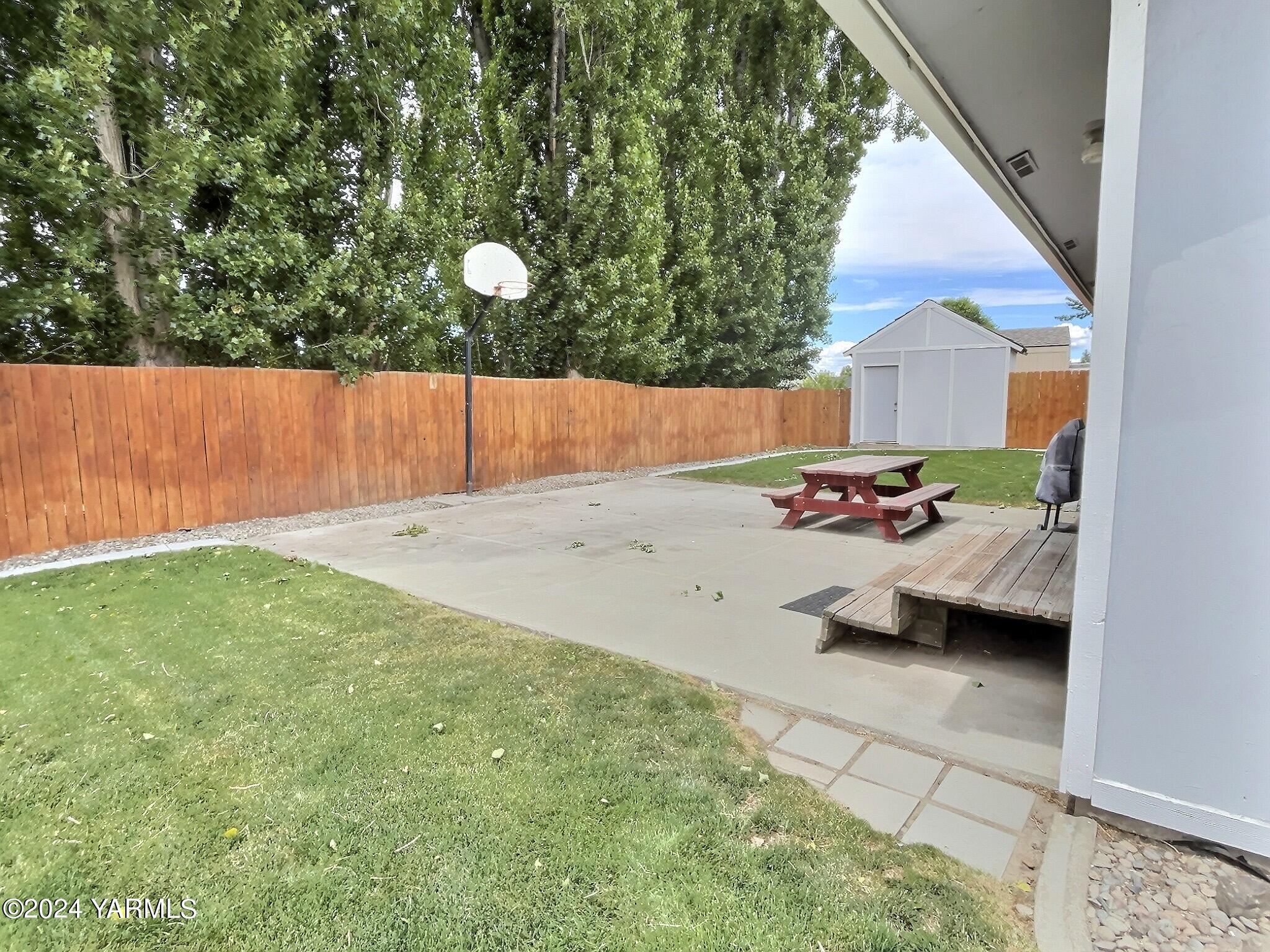 408 Wyant Way Grandview, WA 98930 - Photo 38 of 46 IMG_5652