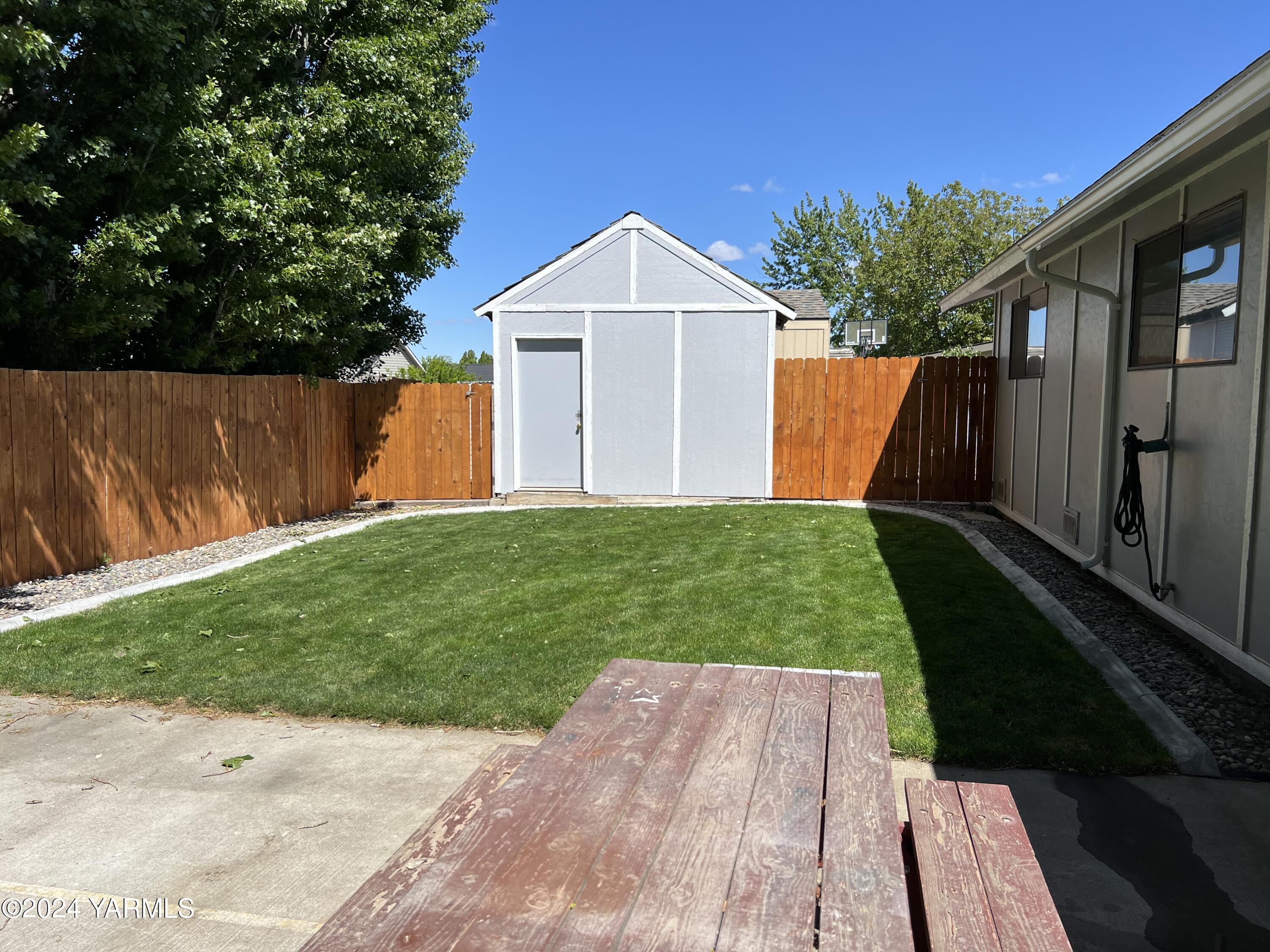 408 Wyant Way Grandview, WA 98930 - Photo 39 of 46 IMG_6841
