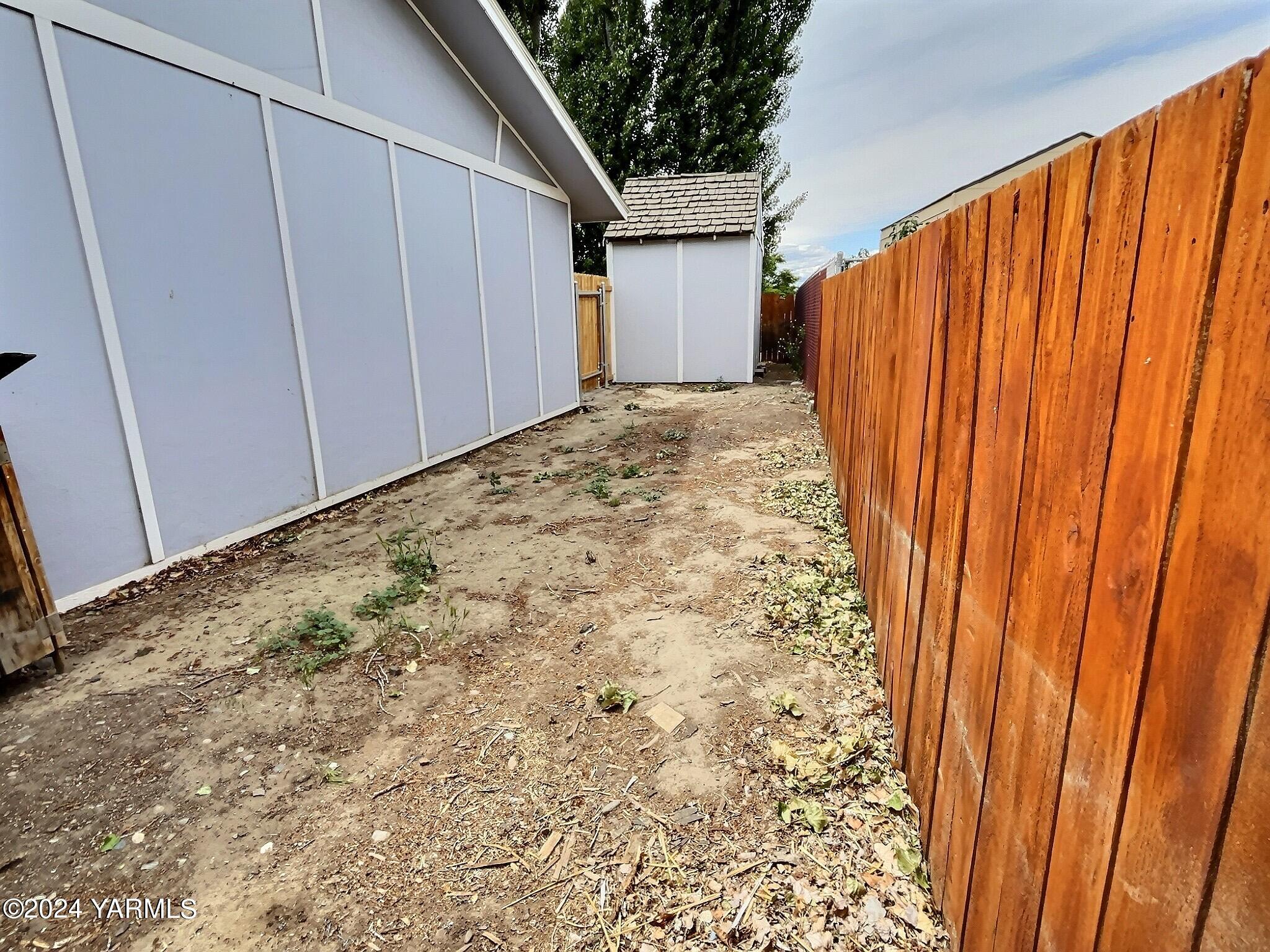 408 Wyant Way Grandview, WA 98930 - Photo 40 of 46 IMG_5651