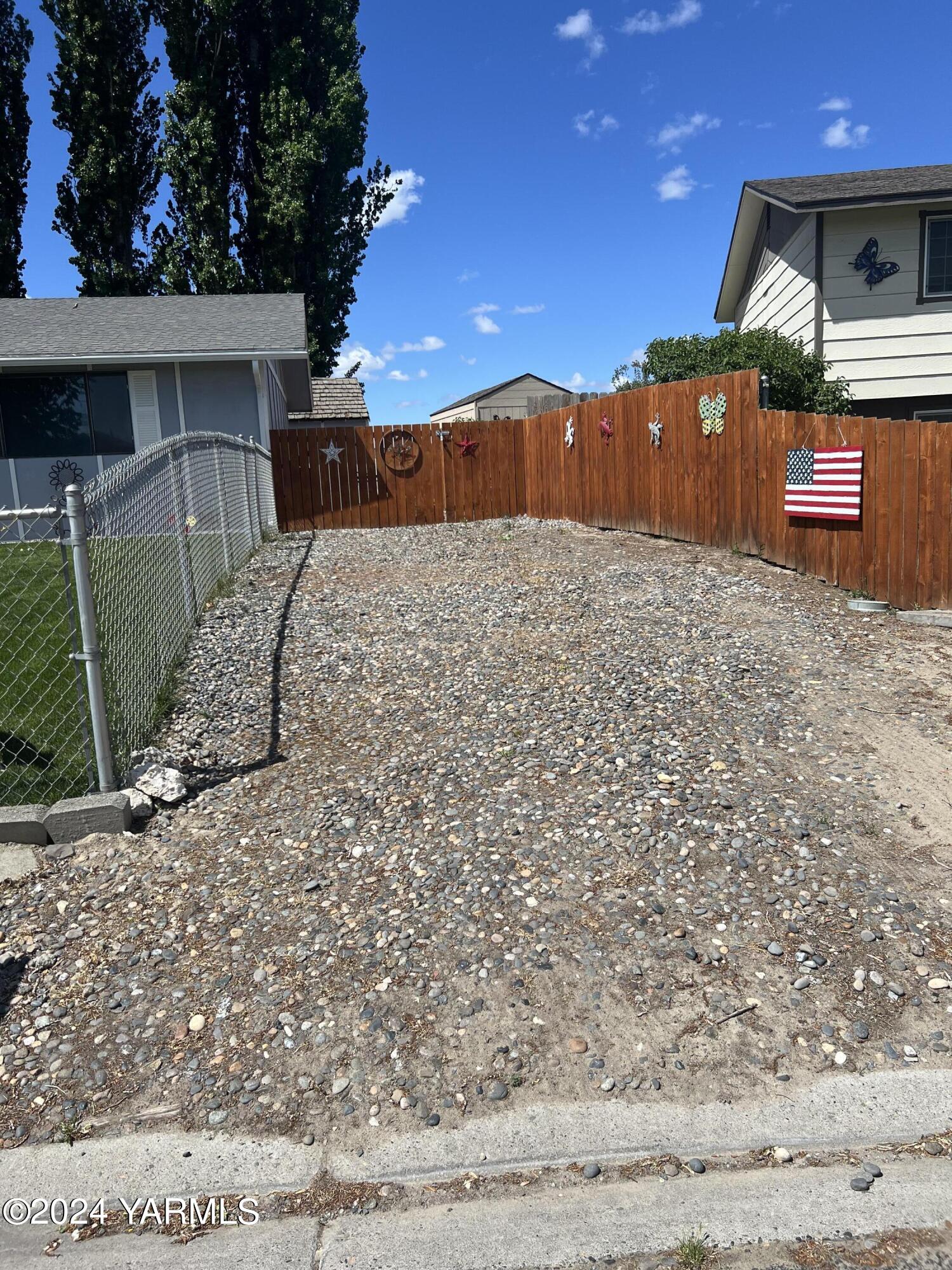 408 Wyant Way Grandview, WA 98930 - Photo 45 of 46 IMG_6859