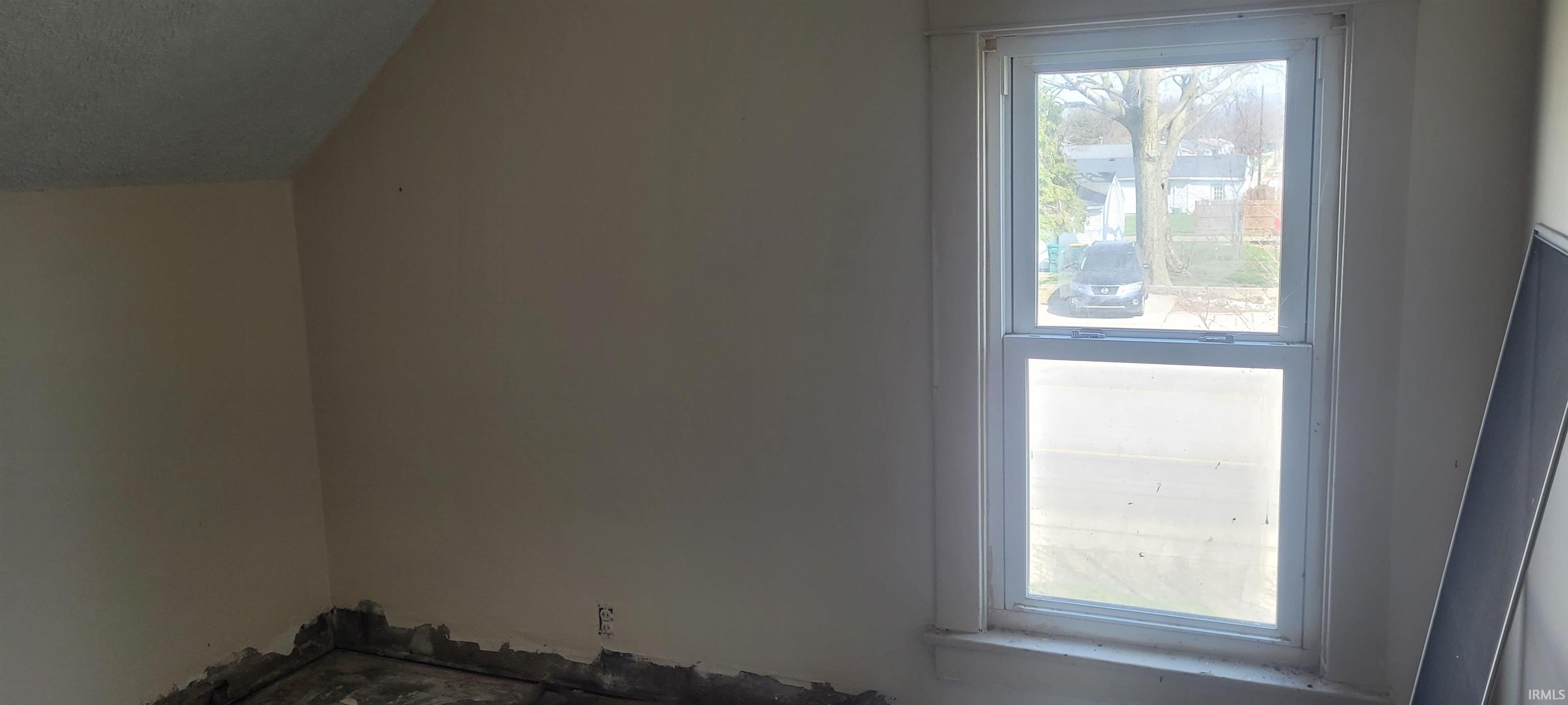 1419 Union Street Mishawaka, IN 46544 - Photo 14 of 15
