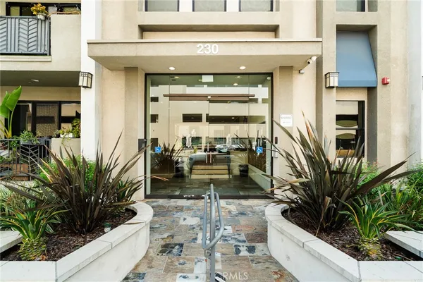 $768,000 | 230 South Jackson Street, Unit 309, Glendale, CA 91205