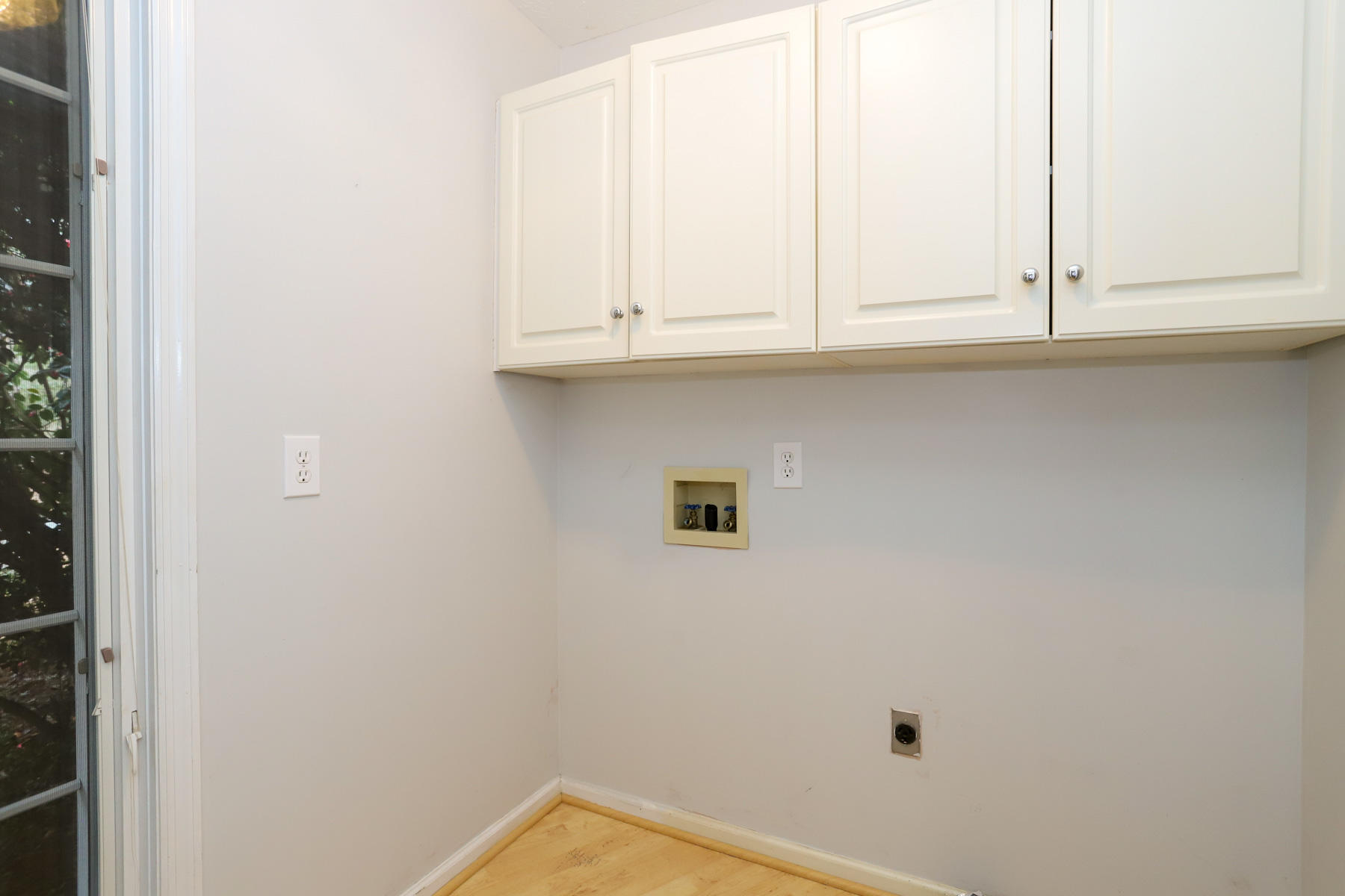 12 Sandown Road Savannah, GA 31419 - Photo 24 of 60 laundry1