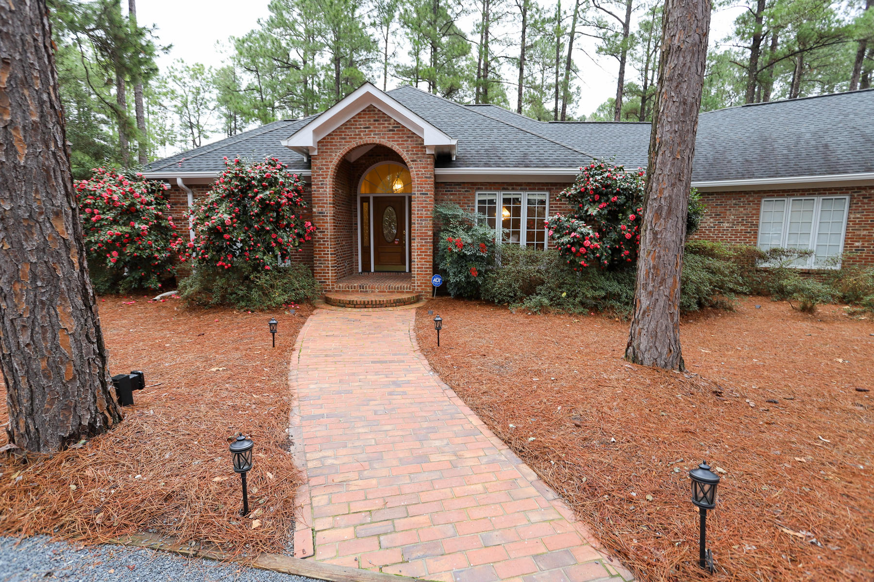 12 Sandown Road Savannah, GA 31419 - Photo 3 of 60 front walk