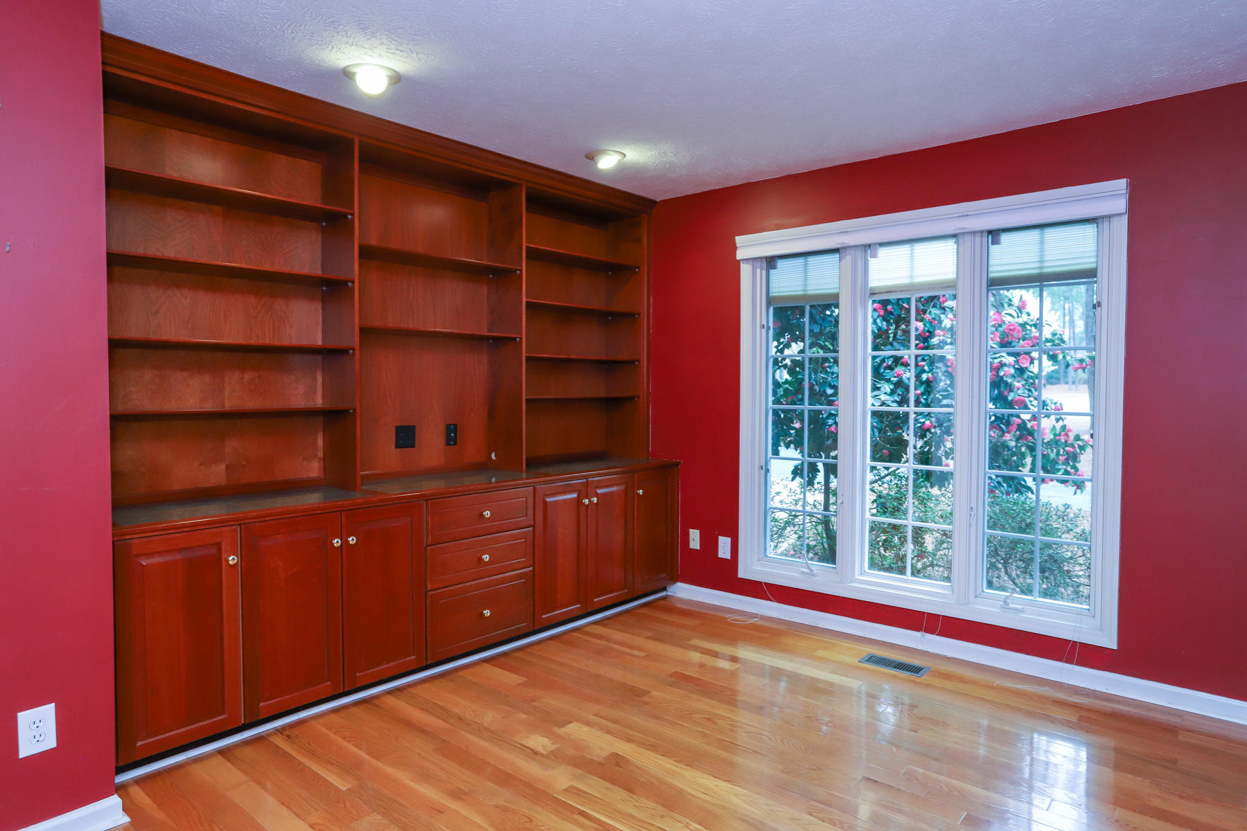 12 Sandown Road Savannah, GA 31419 - Photo 37 of 60 office-study3