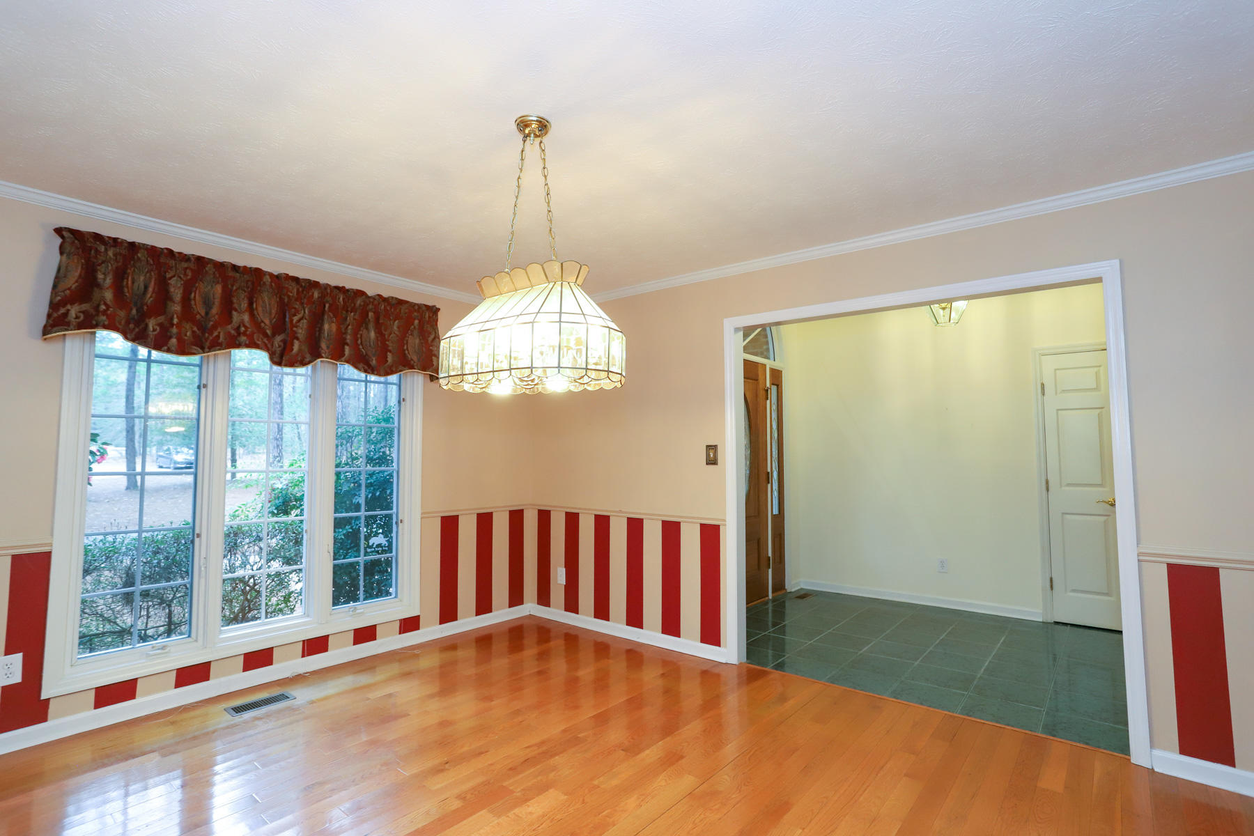 12 Sandown Road Savannah, GA 31419 - Photo 8 of 60 dining room5