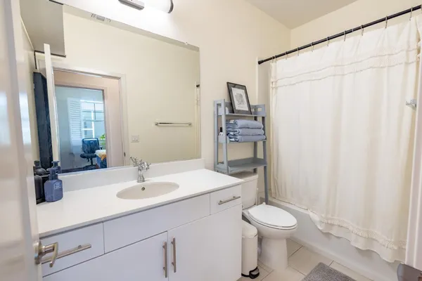 $454,999 | 413 Tailoff Lane, Unit 91B, Sacramento, CA 95818