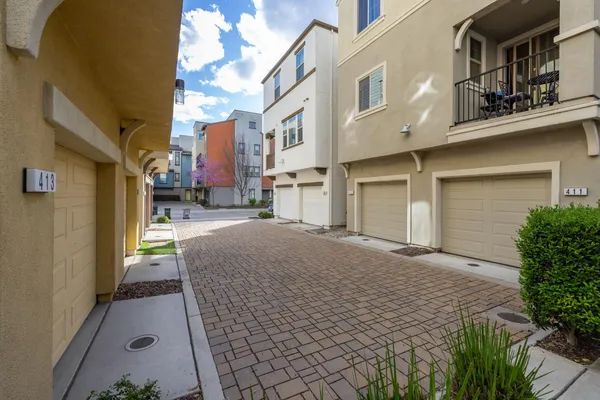 $454,999 | 413 Tailoff Lane, Unit 91B, Sacramento, CA 95818