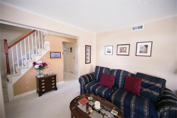 3 Whispering Hill Road Woburn, MA 01801 - Photo 9 of 24 Gallery Image 9