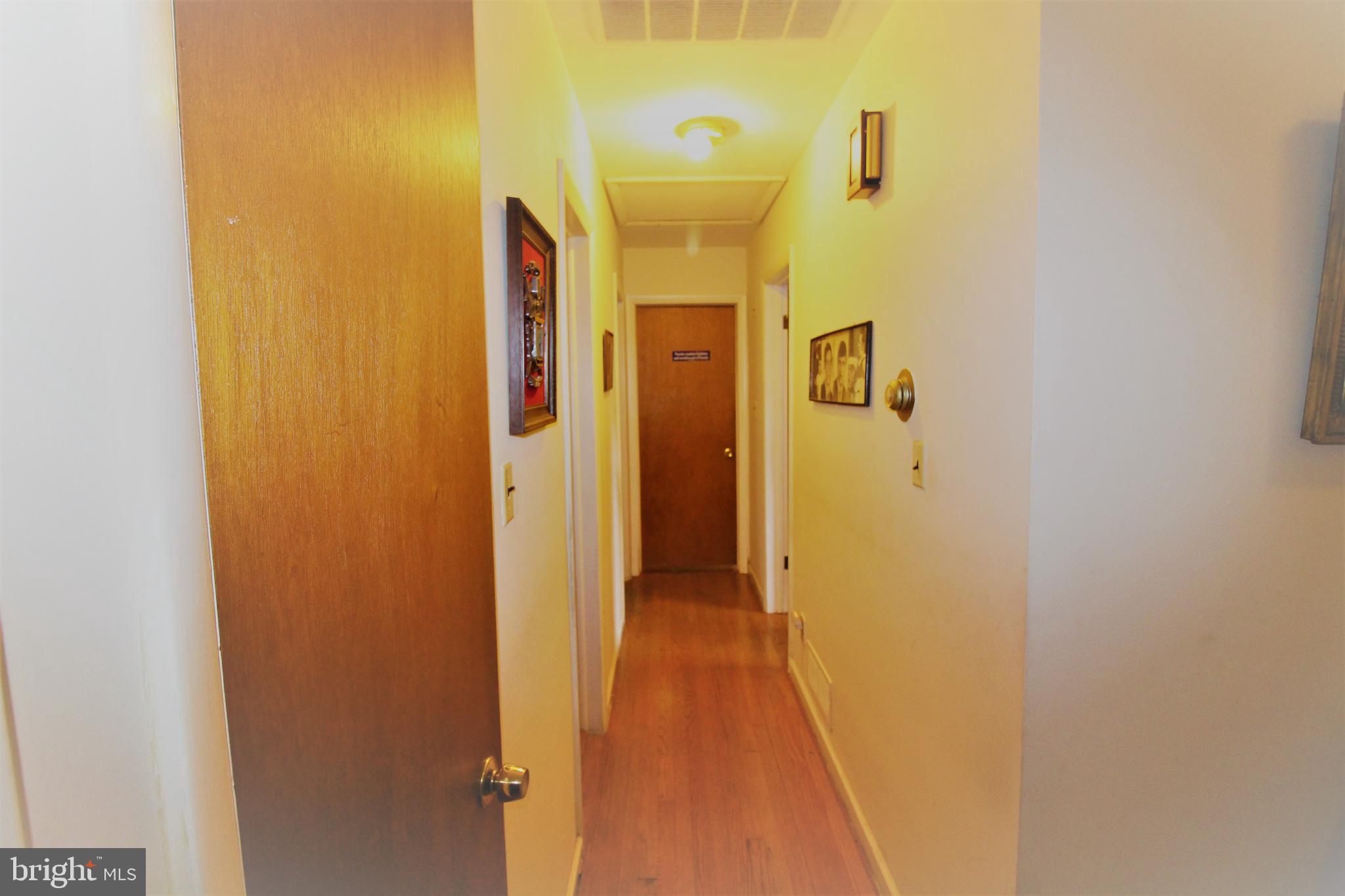 7020 Capitol View Drive McLean, VA 22101 - Photo 28 of 61