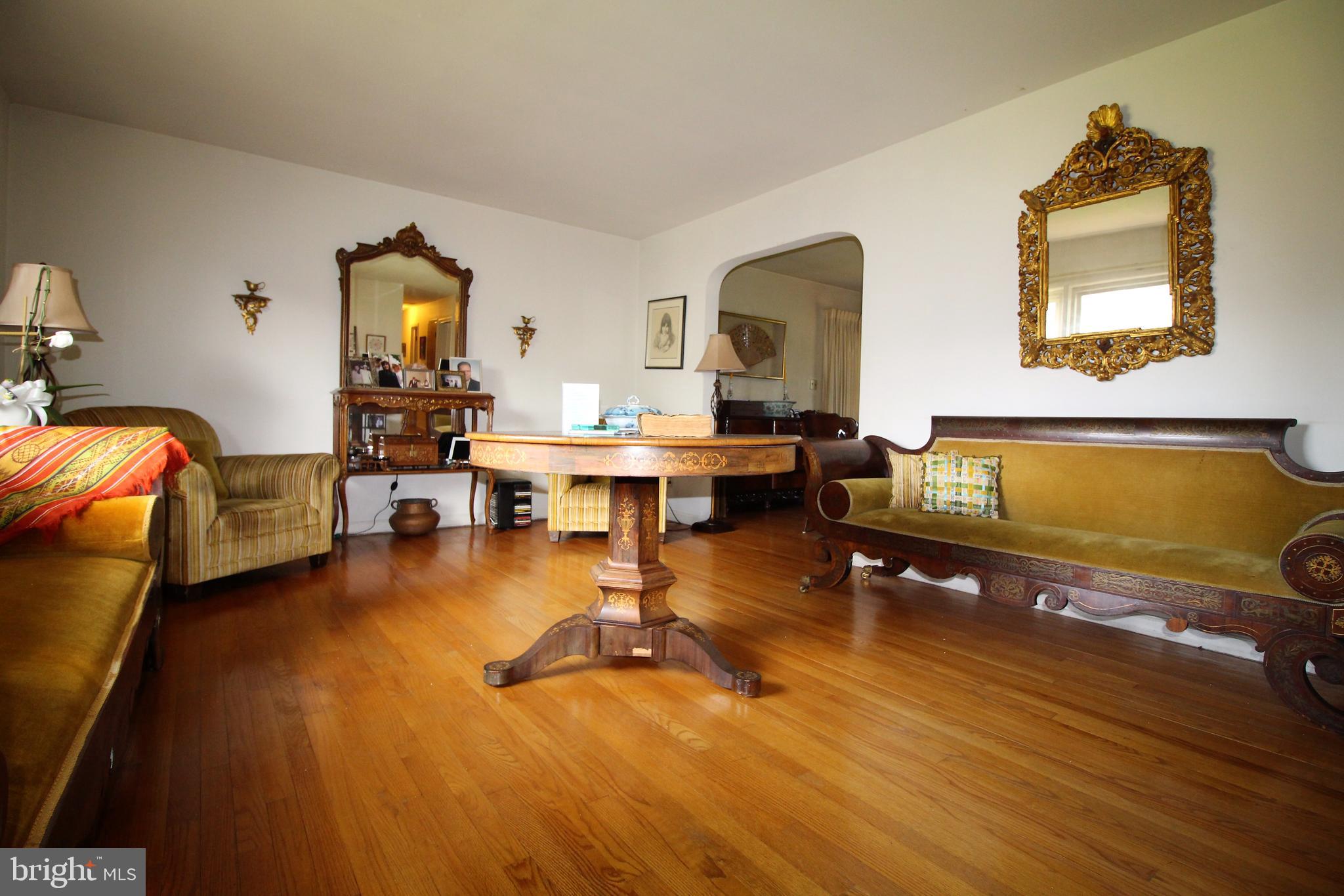 7020 Capitol View Drive McLean, VA 22101 - Photo 10 of 61