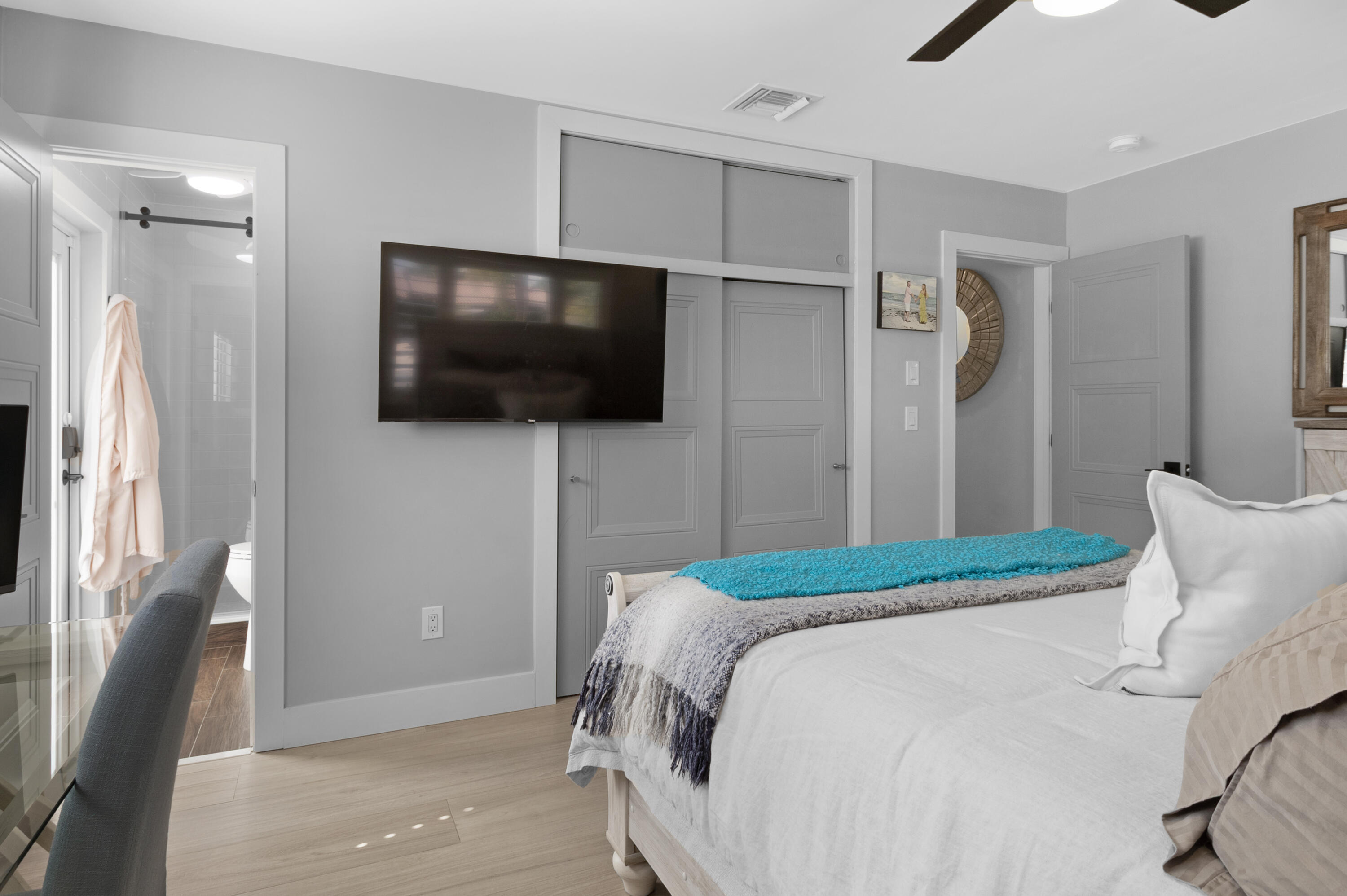 291 Southeast 5th Avenue Pompano Beach, FL 33060 - Photo 24 of 62 a bedroom with a bed and a flat screen tv