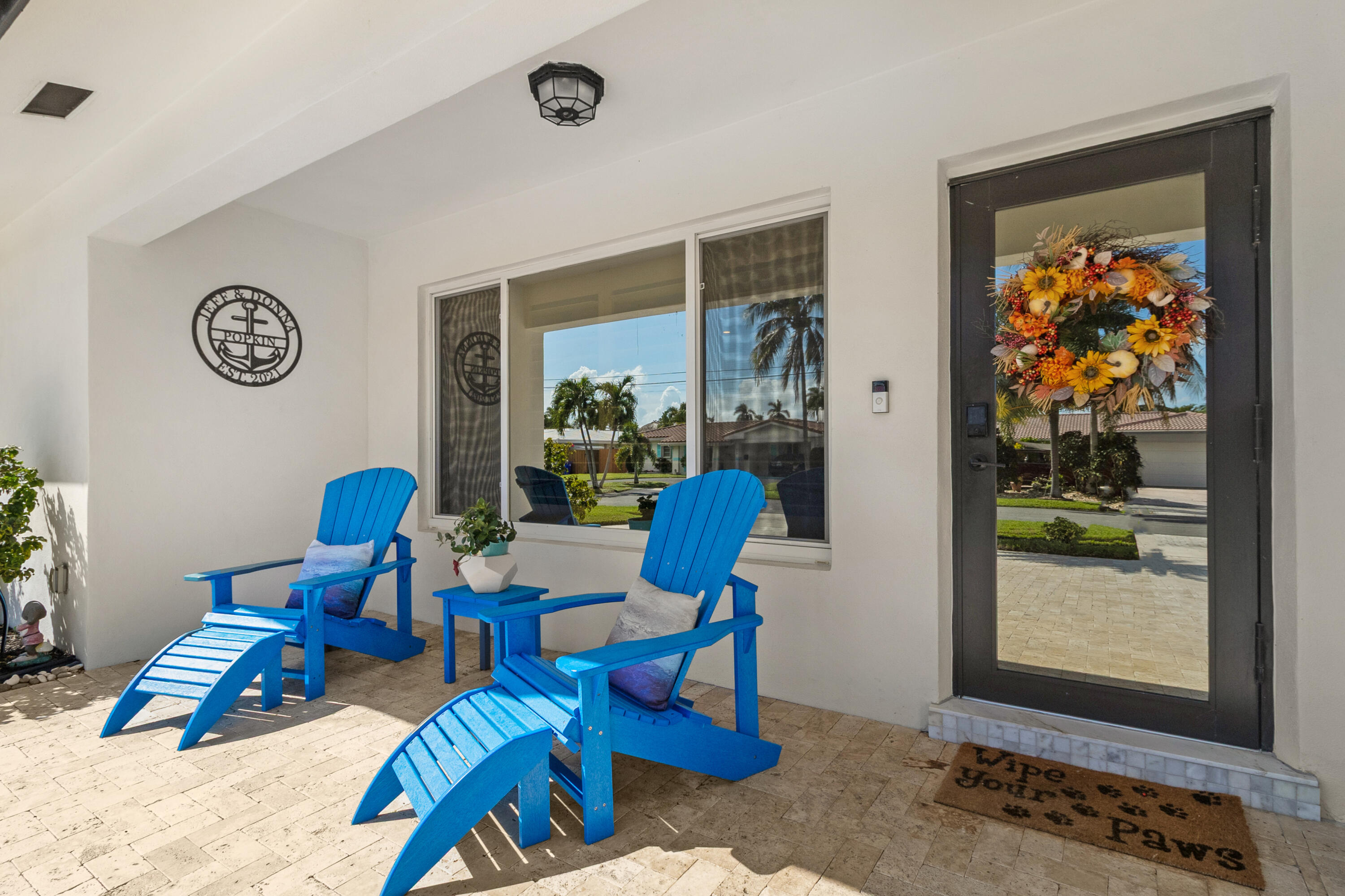 291 Southeast 5th Avenue Pompano Beach, FL 33060 - Photo 4 of 62 a view of a livingroom with furniture and a table