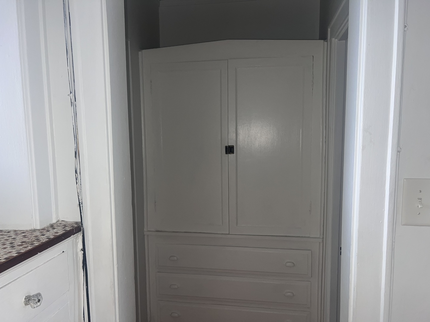 5907 West Arthington Street, Unit 1 Chicago, IL 60644 - Photo 11 of 16 a view of door