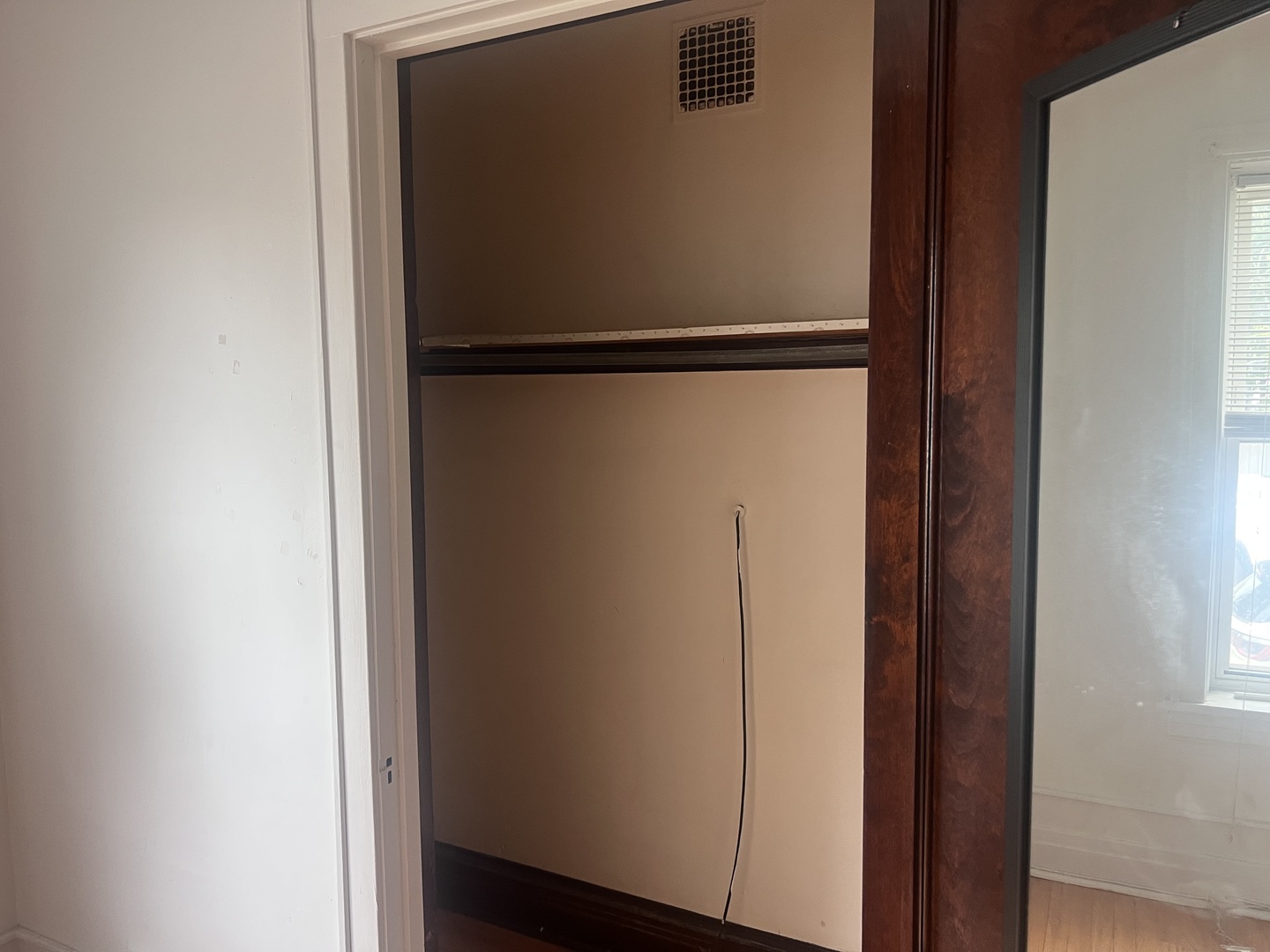 5907 West Arthington Street, Unit 1 Chicago, IL 60644 - Photo 2 of 16 a view of door