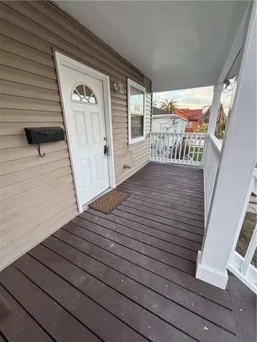 $1,350 | 4934 Pauger Street, New Orleans, LA 70122