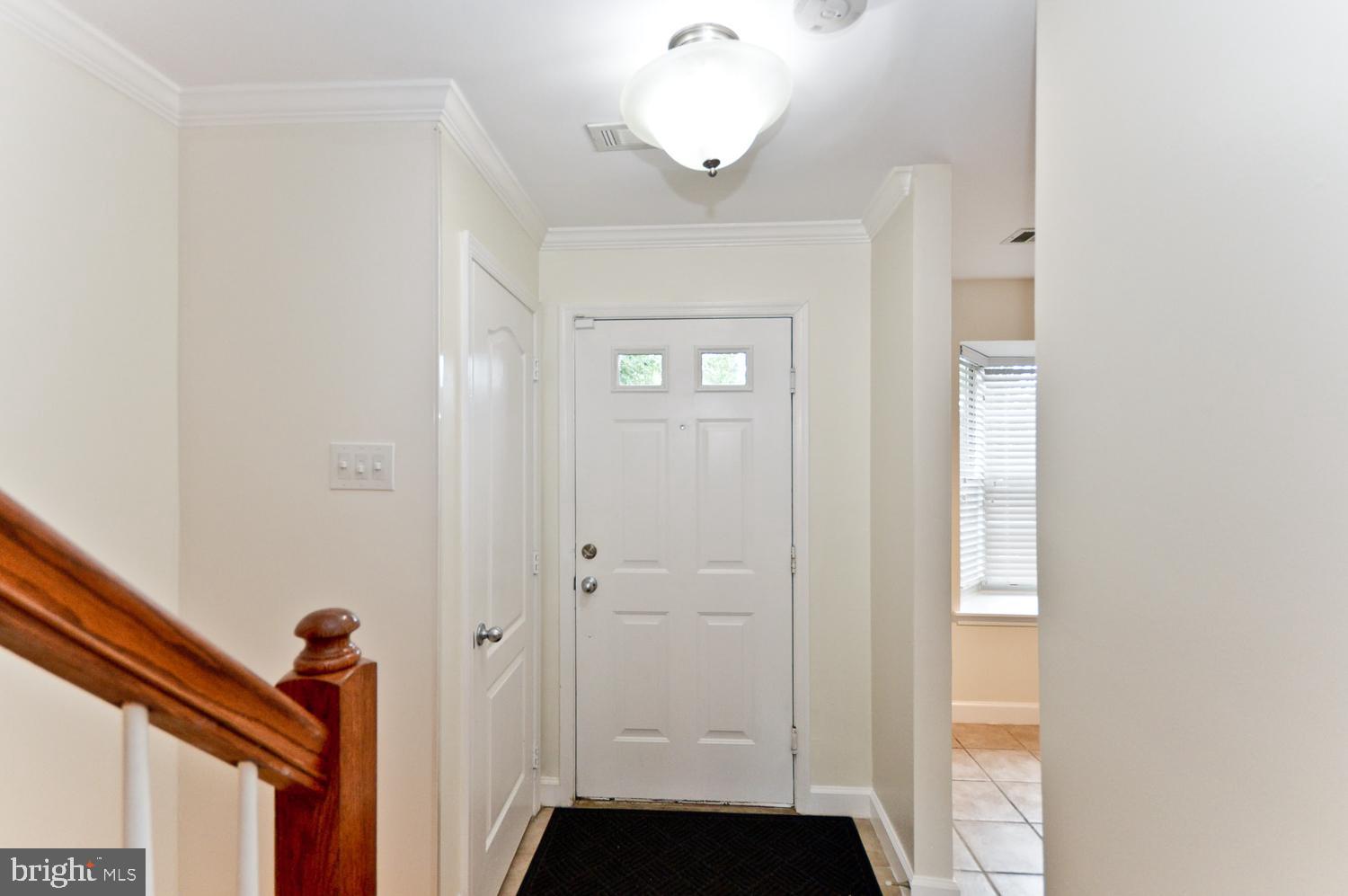 14107 Yorkshire Woods Drive Silver Spring, MD 20906 - Photo 6 of 34