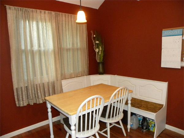 19 Highfield Road, Unit D Charlton, MA 01507 - Photo 10 of 19 a table with chairs and table