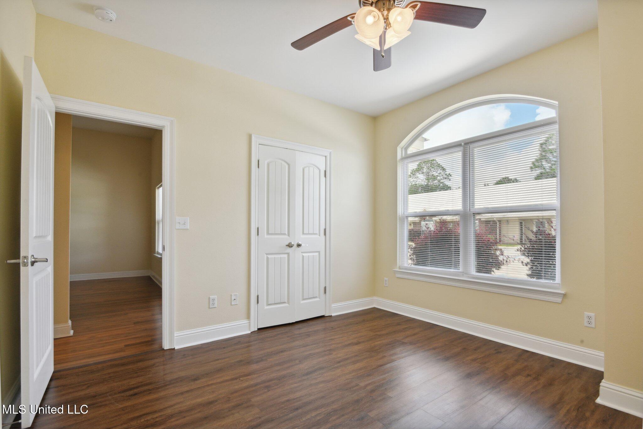 6147 Firestone Street, Unit D 4 Ocean Springs, MS 39564 - Photo 20 of 23 021