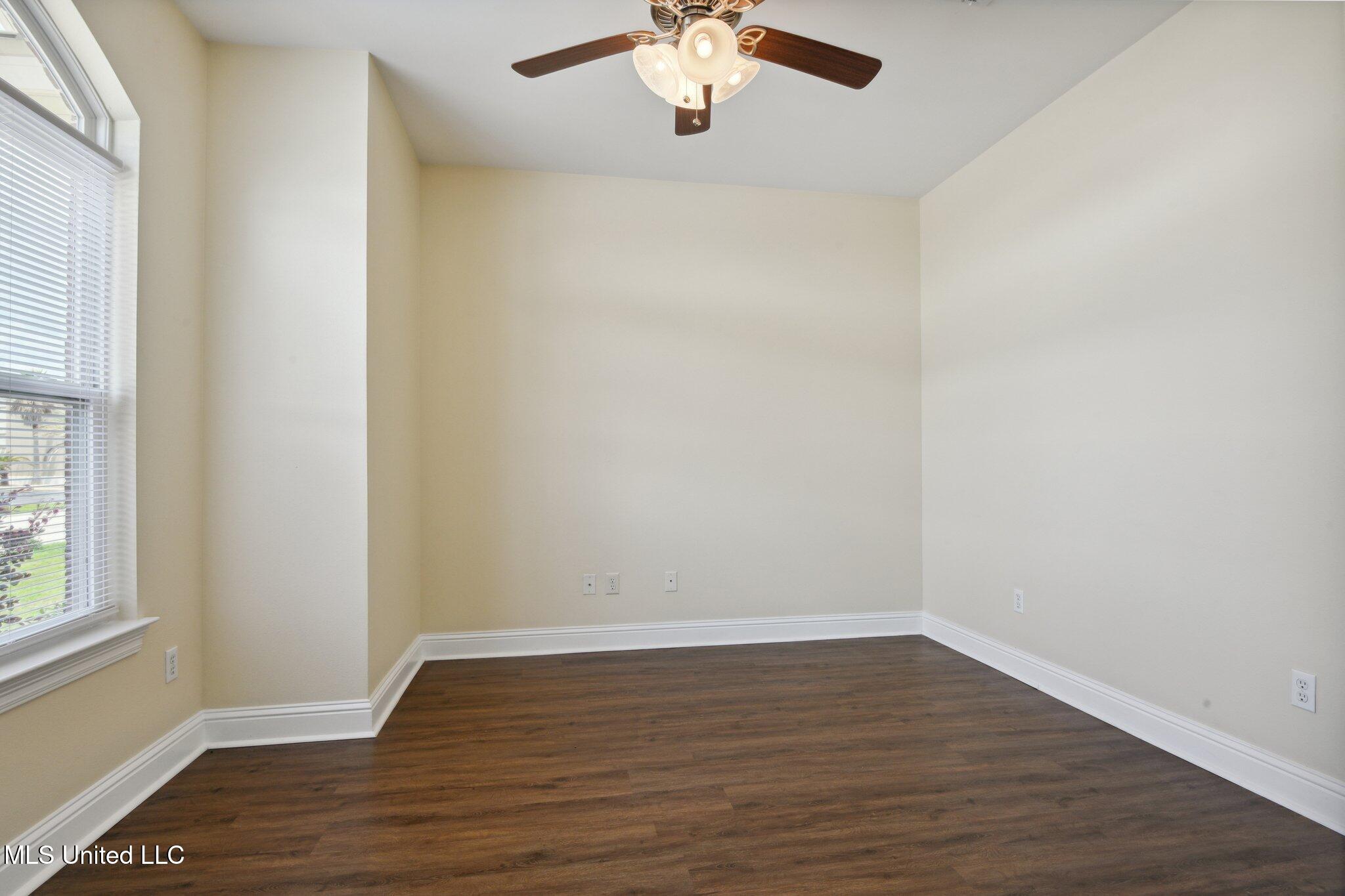 6147 Firestone Street, Unit D 4 Ocean Springs, MS 39564 - Photo 21 of 23 022